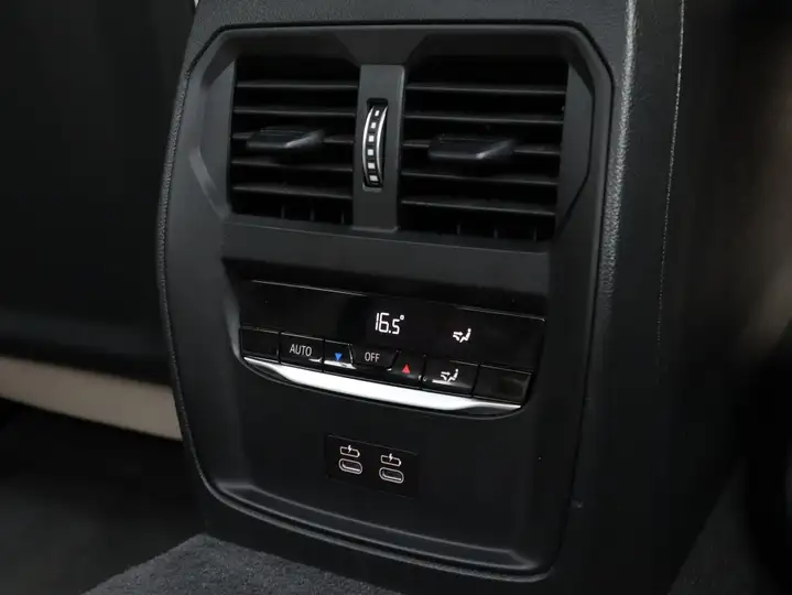 BMW Serie 4 2022, foto 12