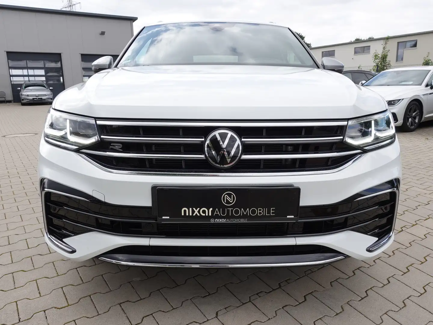 Volkswagen Tiguan Allspace 2,0 TDI Allspace R-Line 4Motion DSG/AHK/Standhzg - 2