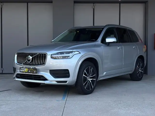 Volvo XC90 view 2