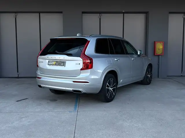 Volvo XC90 view 5