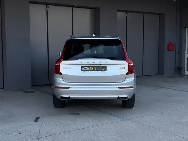 Volvo XC90 view 7