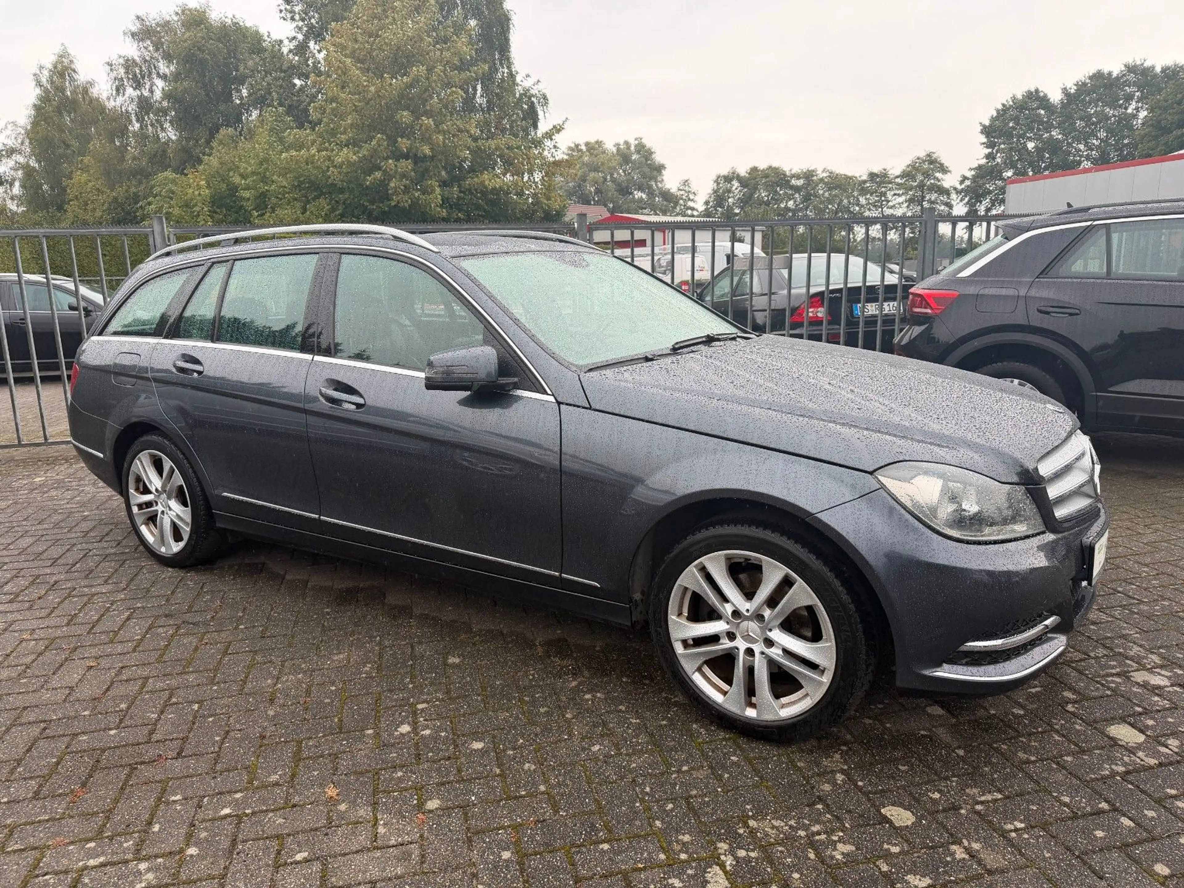 Mercedes-Benz C 180 C T-Modell C 180 CGI BlueEfficiency