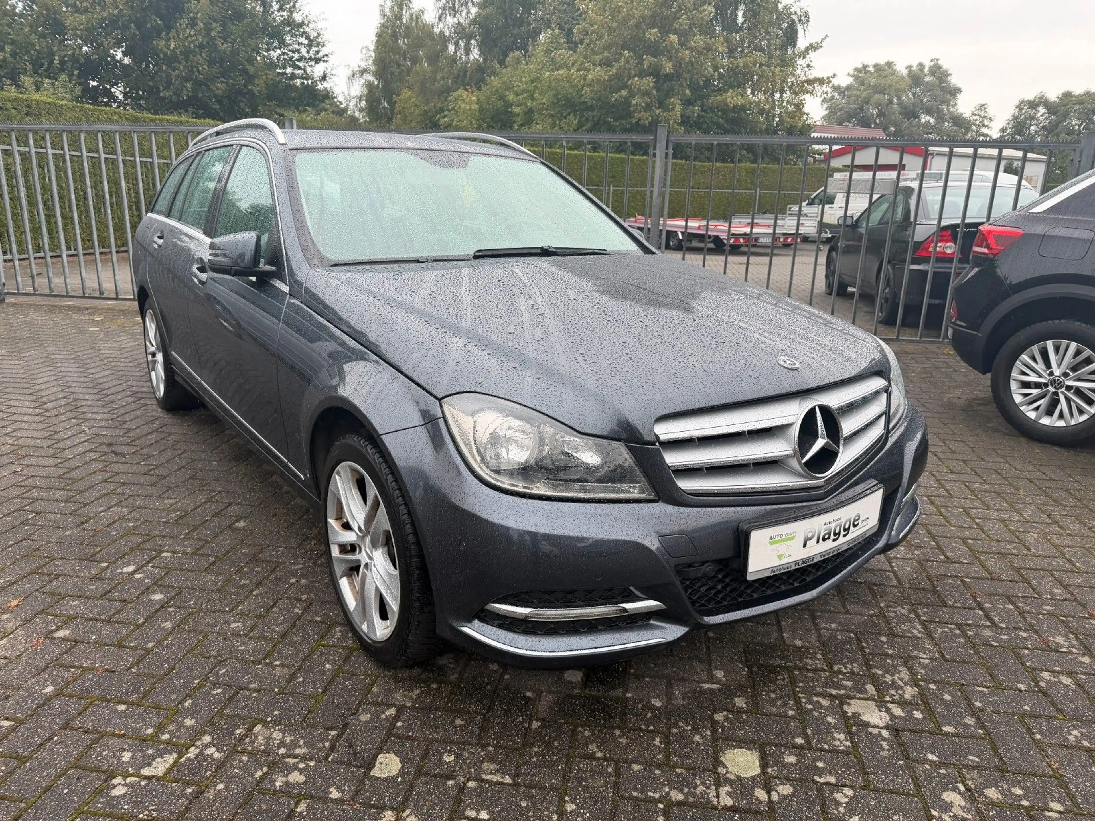 Mercedes-Benz C 180 C T-Modell C 180 CGI BlueEfficiency — photo 2
