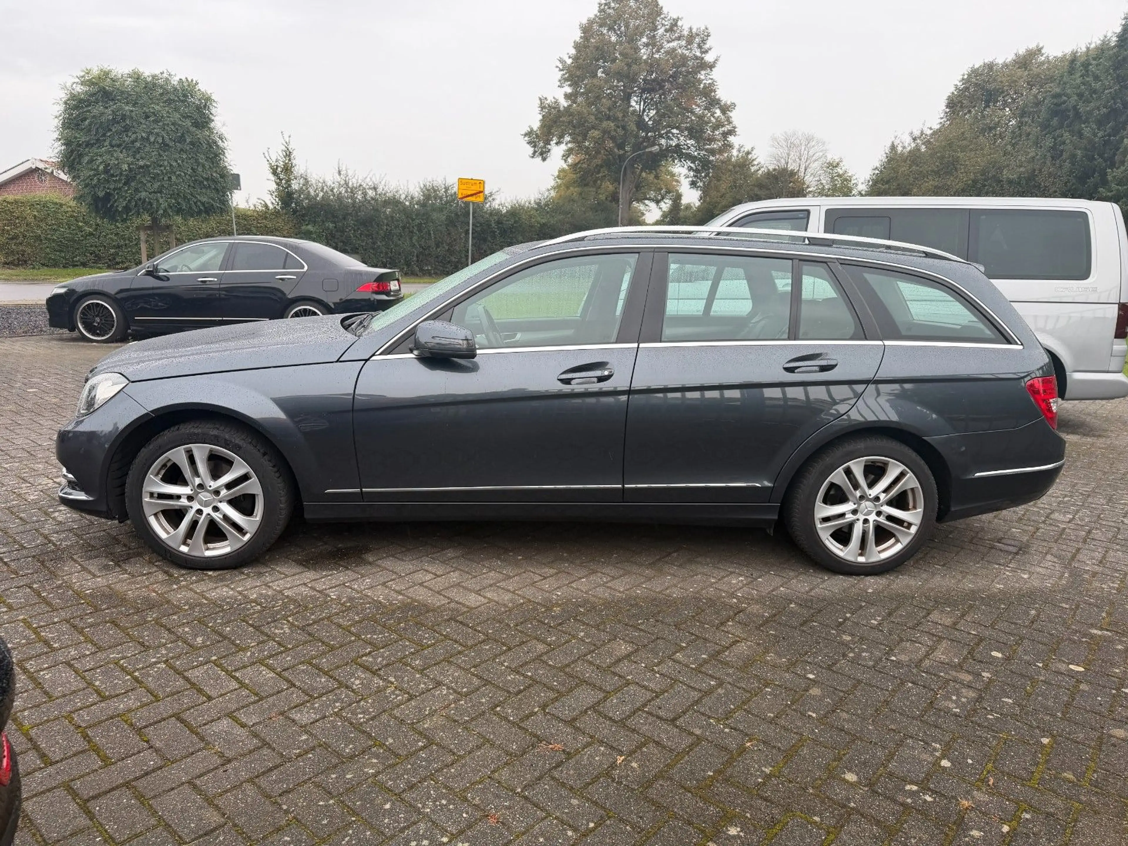 Mercedes-Benz C 180 C T-Modell C 180 CGI BlueEfficiency — photo 5