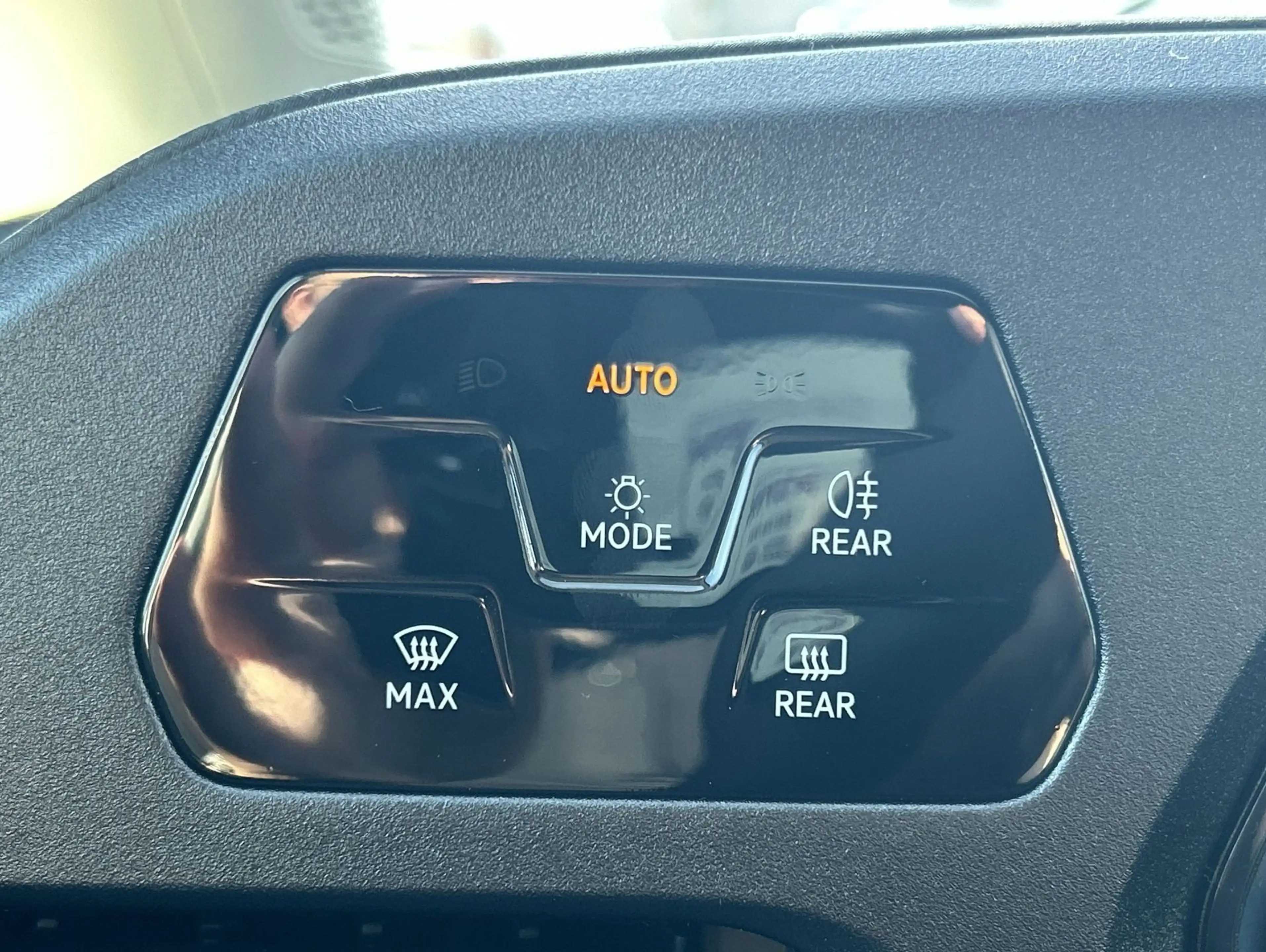 Volkswagen Caddy NFZ Caddy Flexible Maxi 5-Sitzer Motor: 2.0 l TDI — photo 11