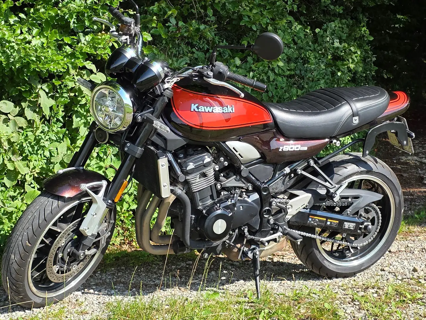 Kawasaki Z900RS Чорний - 2