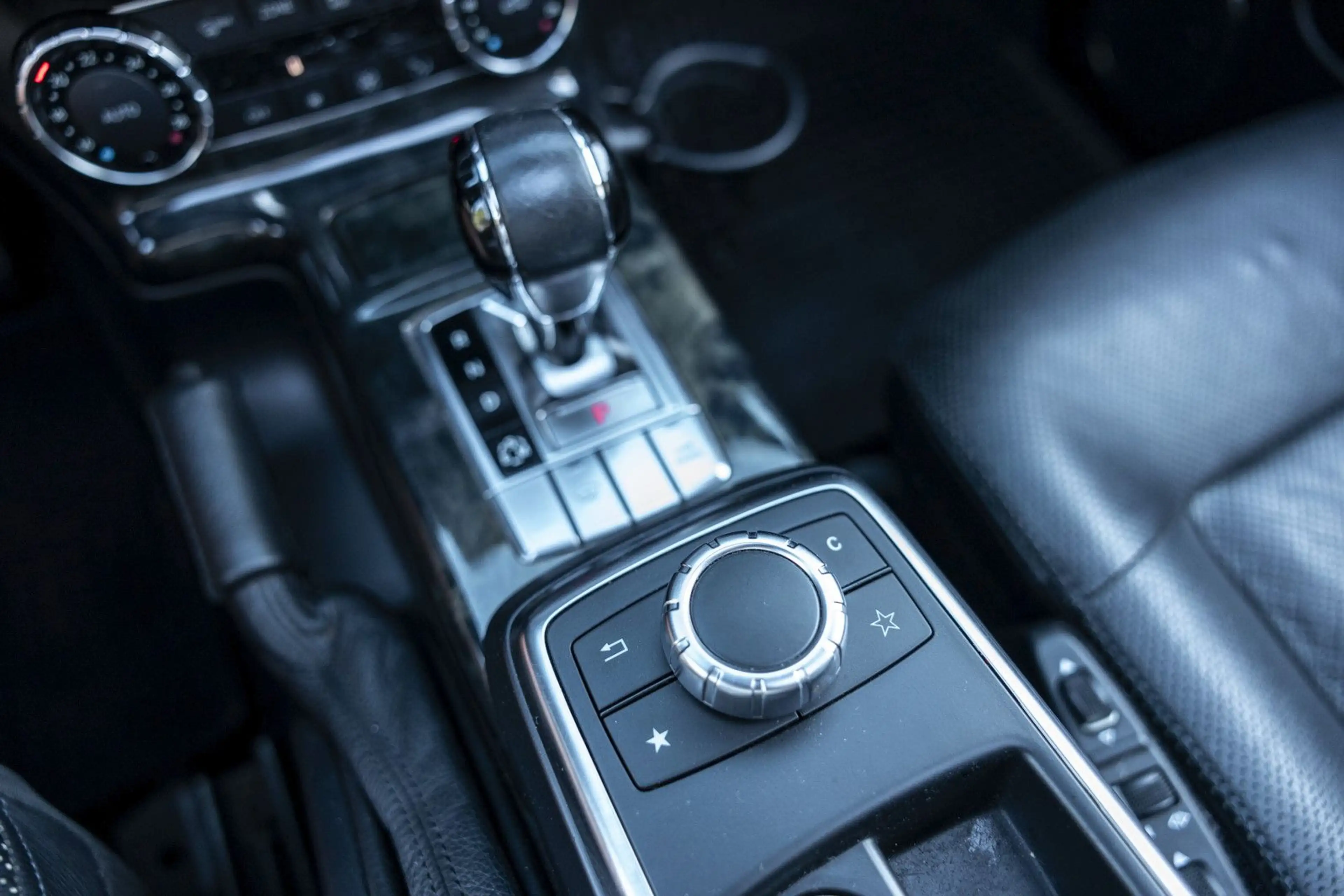 Mercedes-Benz G 350 DISTRONIC+SITZKLIMA+STANDHEIZUNG+KOMFORT — photo 13