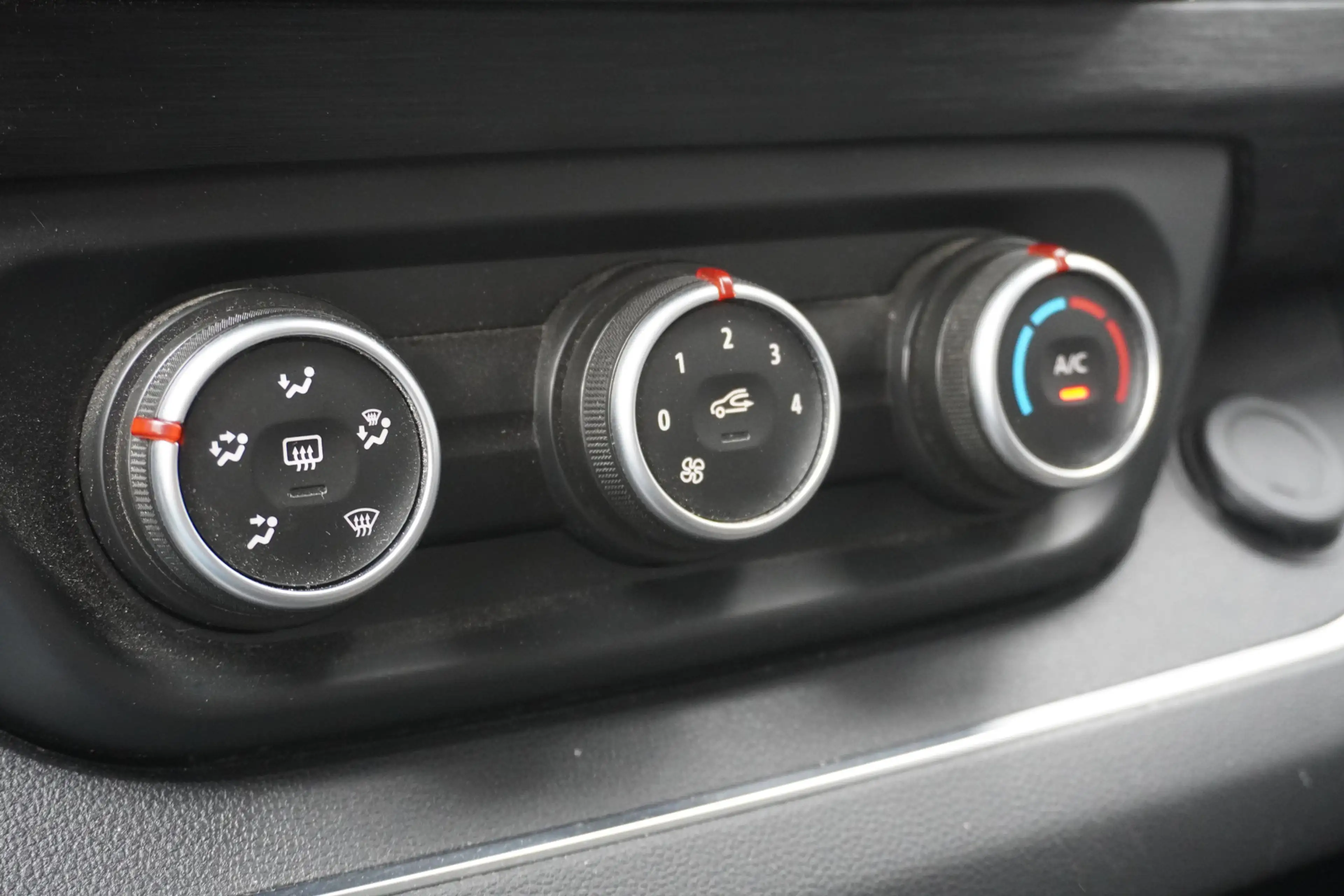 Renault Trafic 2.0 Blue dCi 130PK EURO 6 - Airco - Navi - Cruise — photo 18