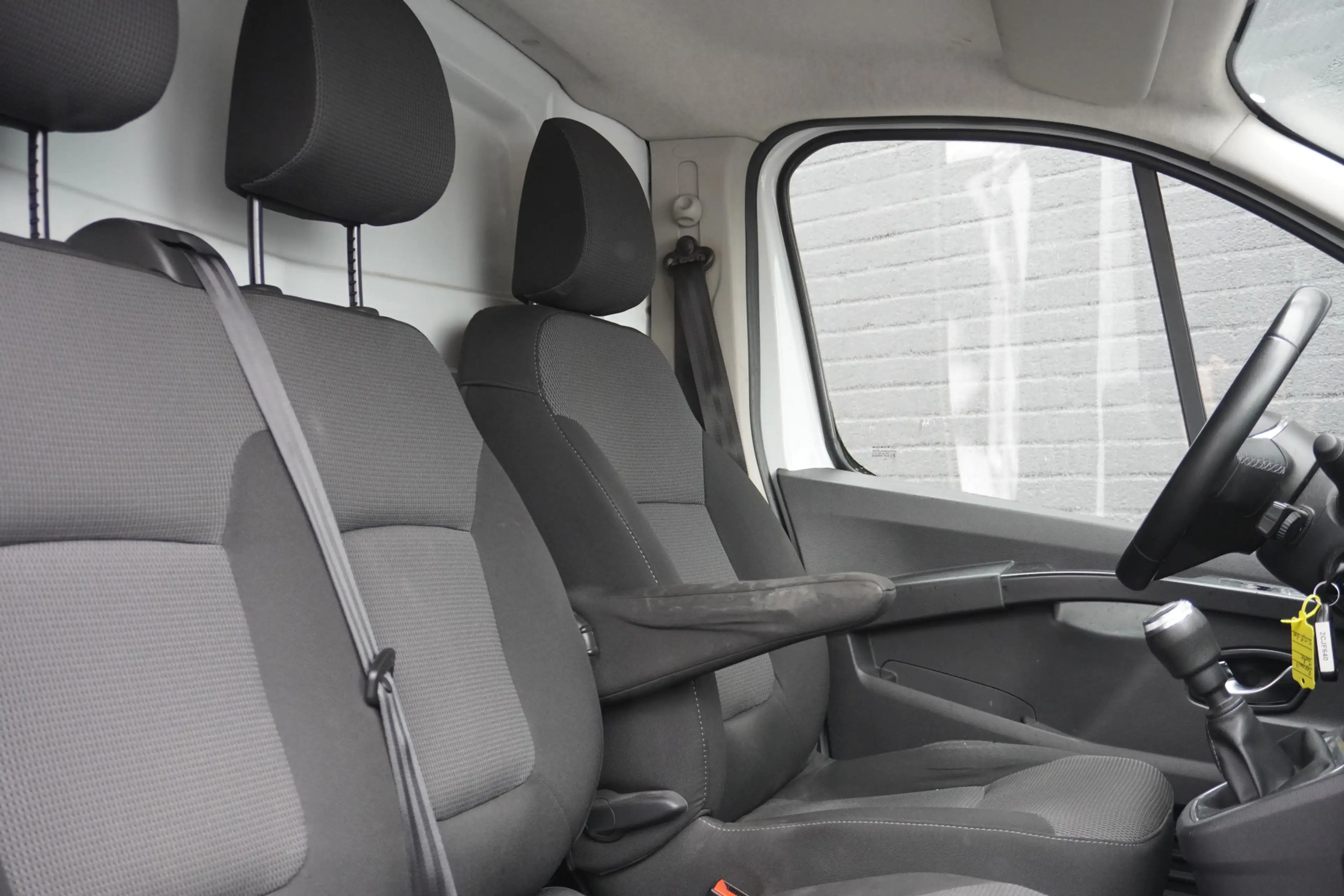 Renault Trafic 2.0 Blue dCi 130PK EURO 6 - Airco - Navi - Cruise — photo 4