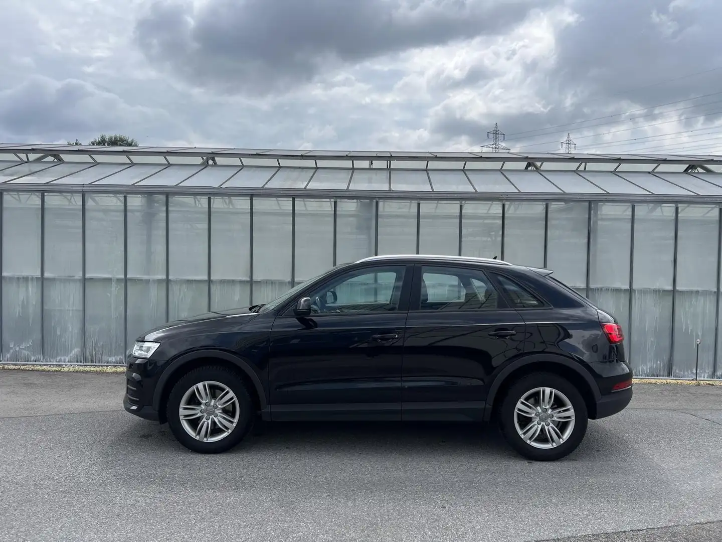 Audi Q3 2.0TDI LED Navi RKamera Sitzheizung Keyless Negro - 2