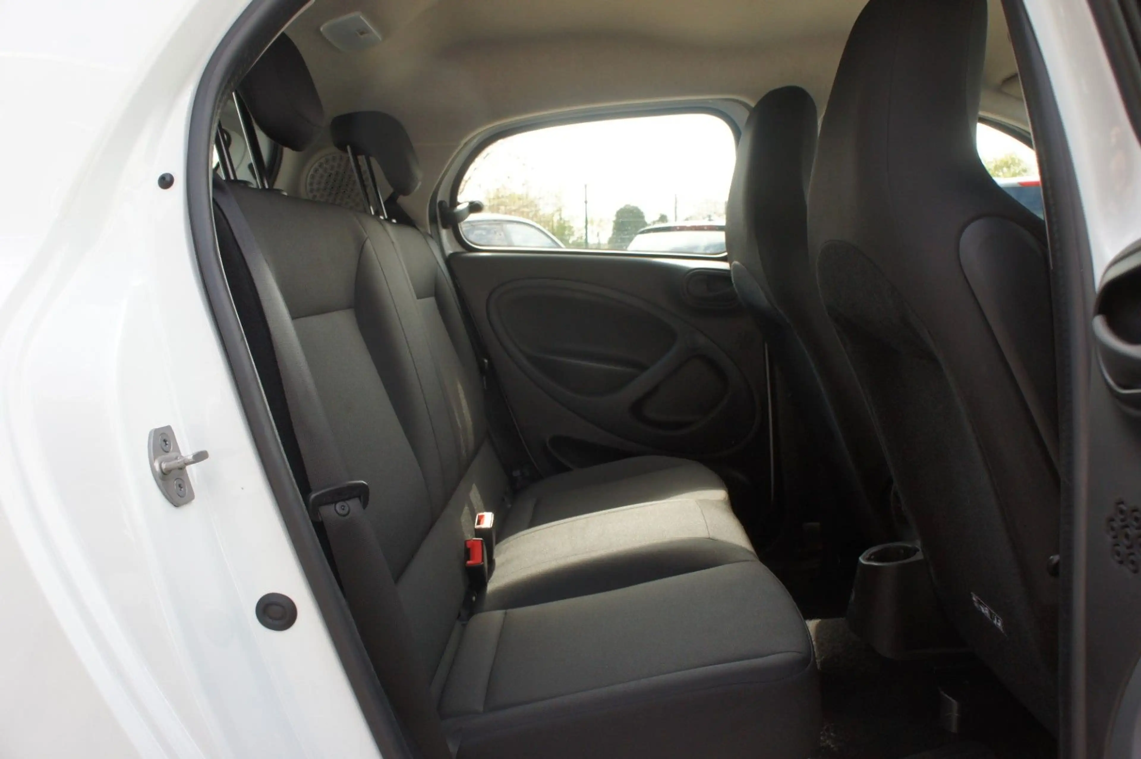 smart forFour forfour electric drive / EQ — photo 14