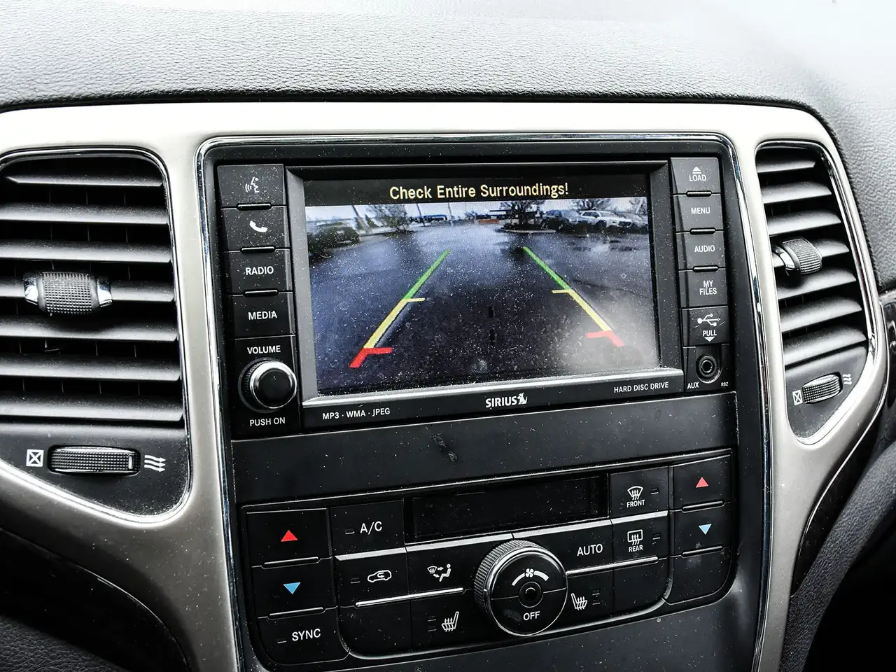 Jeep Grand Cherokee снимка Jeep Grand Cherokee
