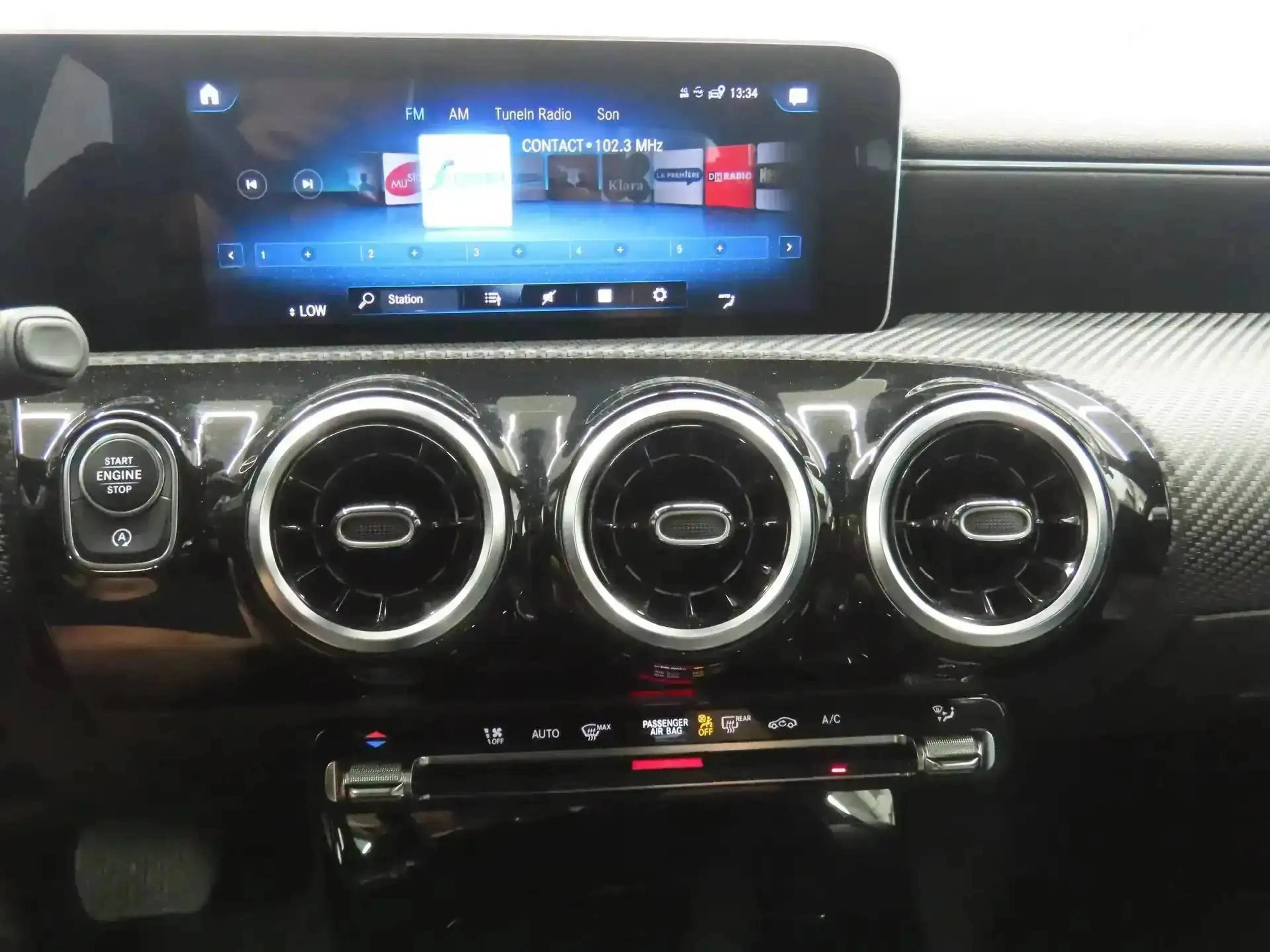 Mercedes-Benz A 180 d 7GTRONIC ***NAVI-CRUISE-PARKTRONIC*** — photo 12