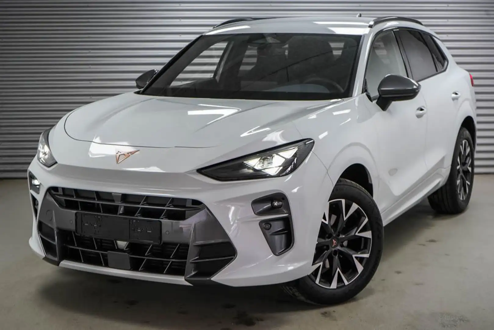 CUPRA Terramar 1,5 eTSI DSG - LAGER 110 kW (150 PS), Automatik Weiß - 1