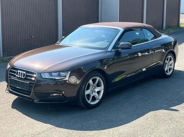 Audi A5 1.8 TFSI KLIMA SITZH ALCANTARA MMI PLUS 17 ZOLL
