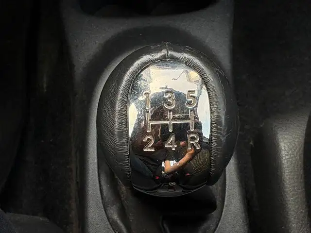 Daihatsu Sirion view 14