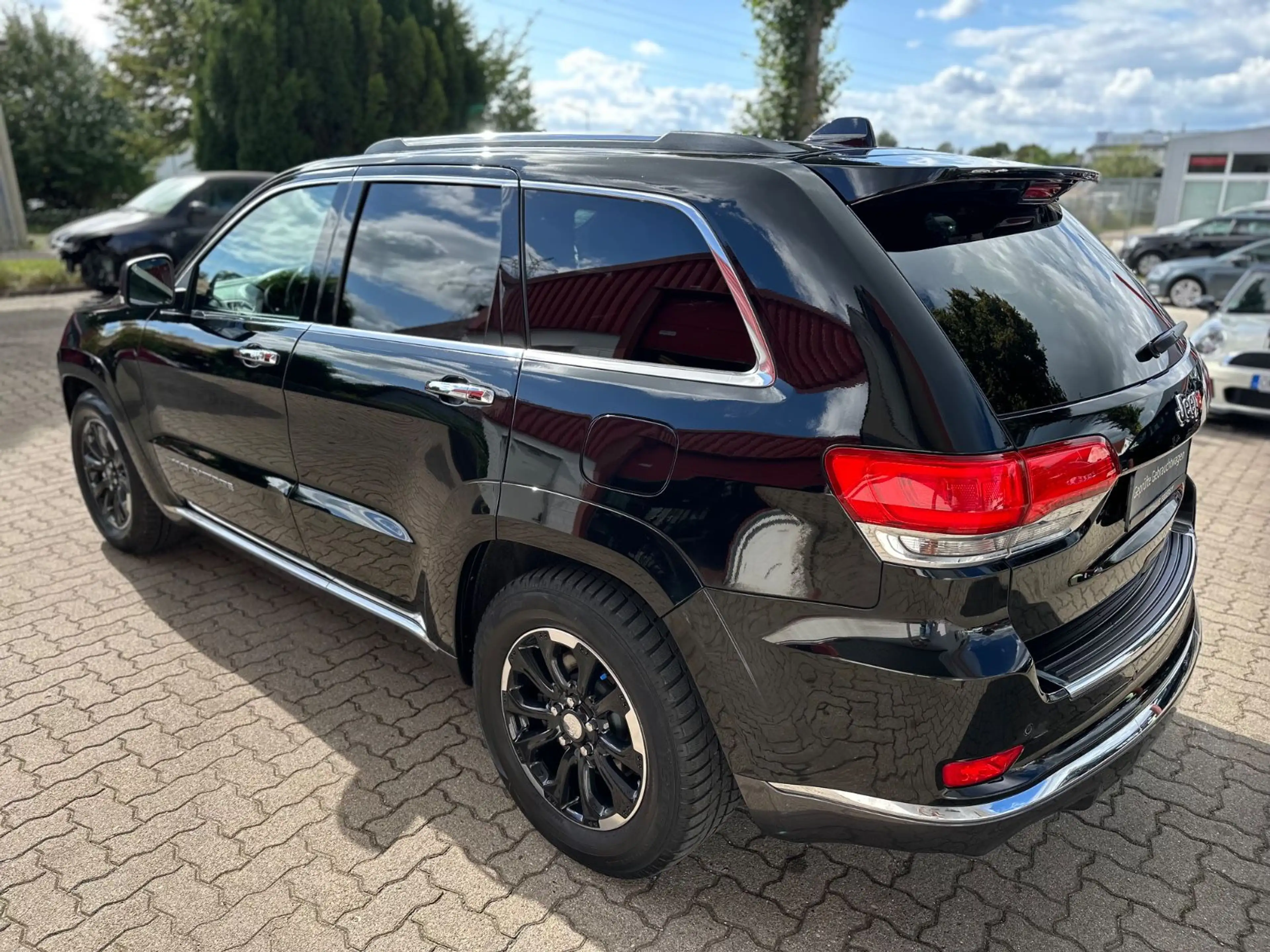 Jeep Grand Cherokee 3.0 CRD Summit/PANO/AHK/LEDER/H&K — photo 7