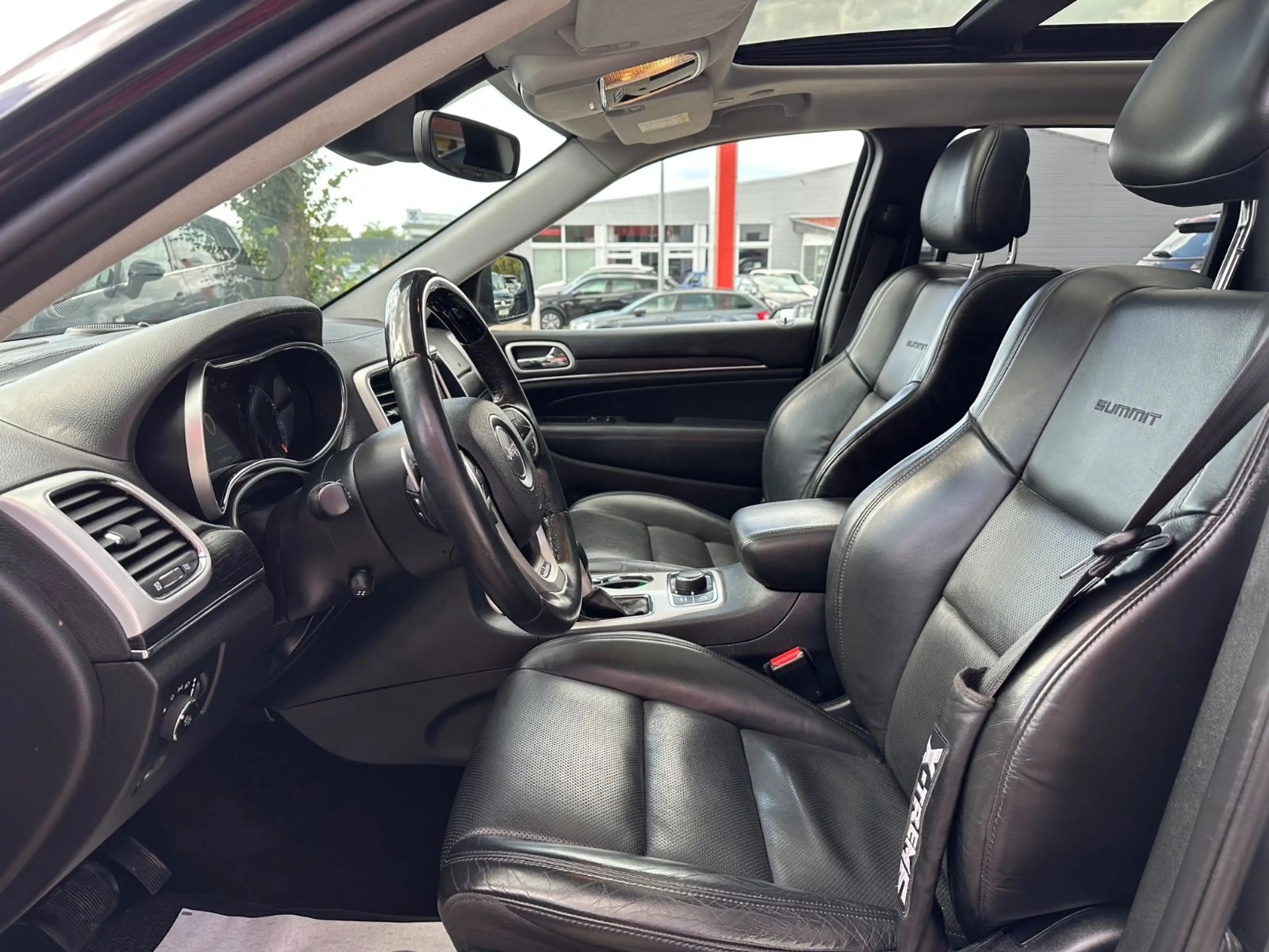 Jeep Grand Cherokee 3.0 CRD Summit/PANO/AHK/LEDER/H&K — photo 10