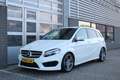 Mercedes-Benz B 200 Prestige / Automaat / AMG / Navigatie / Trekhaak Wit - thumbnail 4