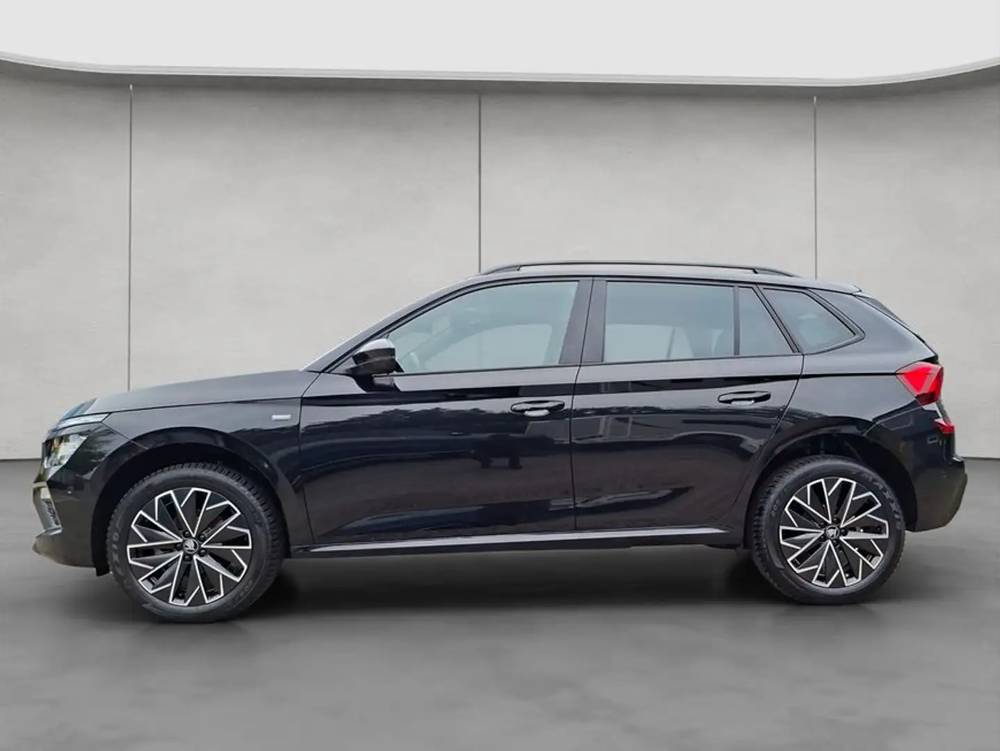 Skoda Kamiq 1.5 DSG Selection NAVI PANO ACC PDC SHZ Schwarz - 2