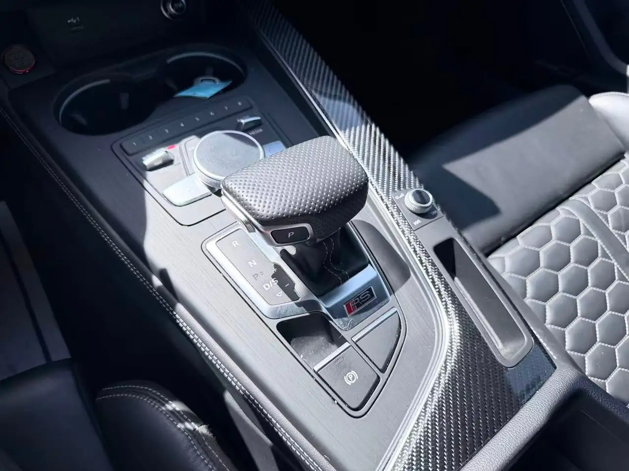 Audi RS5 снимка Audi RS5