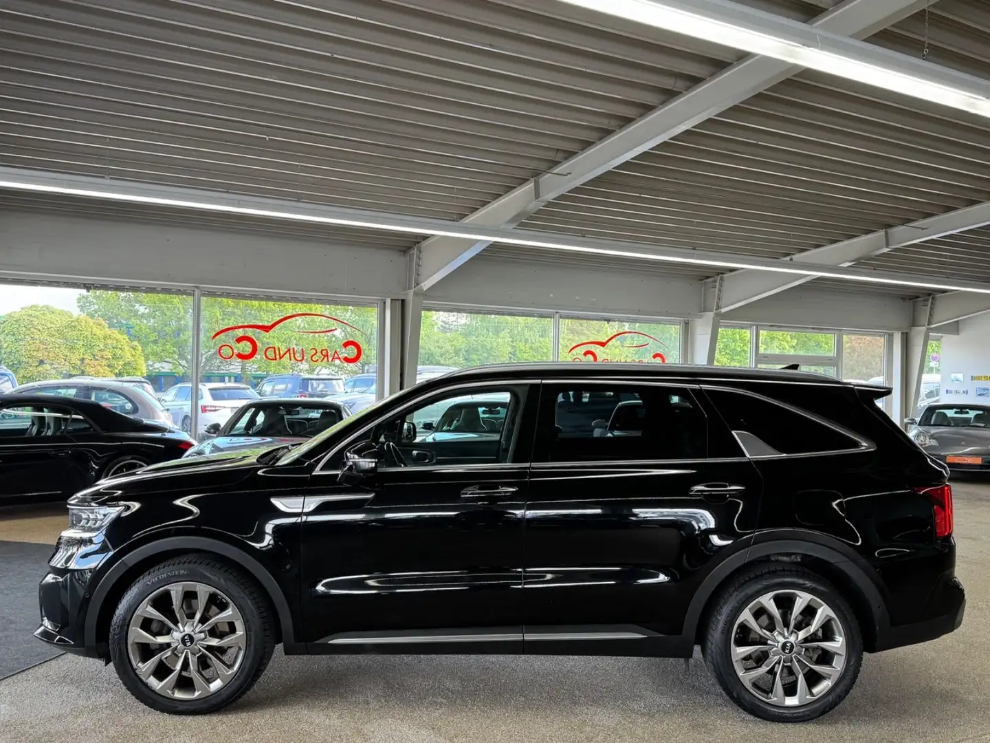 Kia Sorento 4WD 1Hand *AHK*SHZ*NAV*PAN*360Kam*ACC* Schwarz - 2