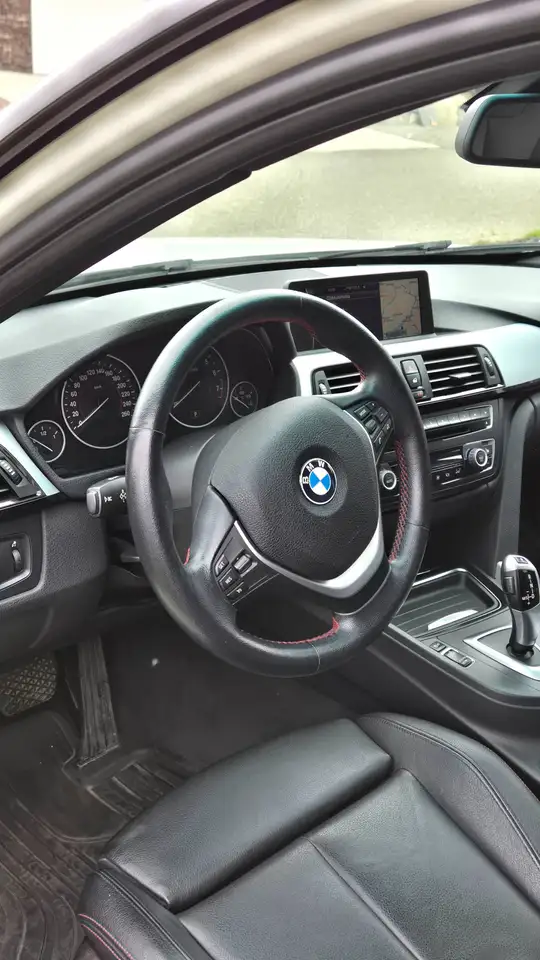 BMW 3 Series photo BMW 3 Series