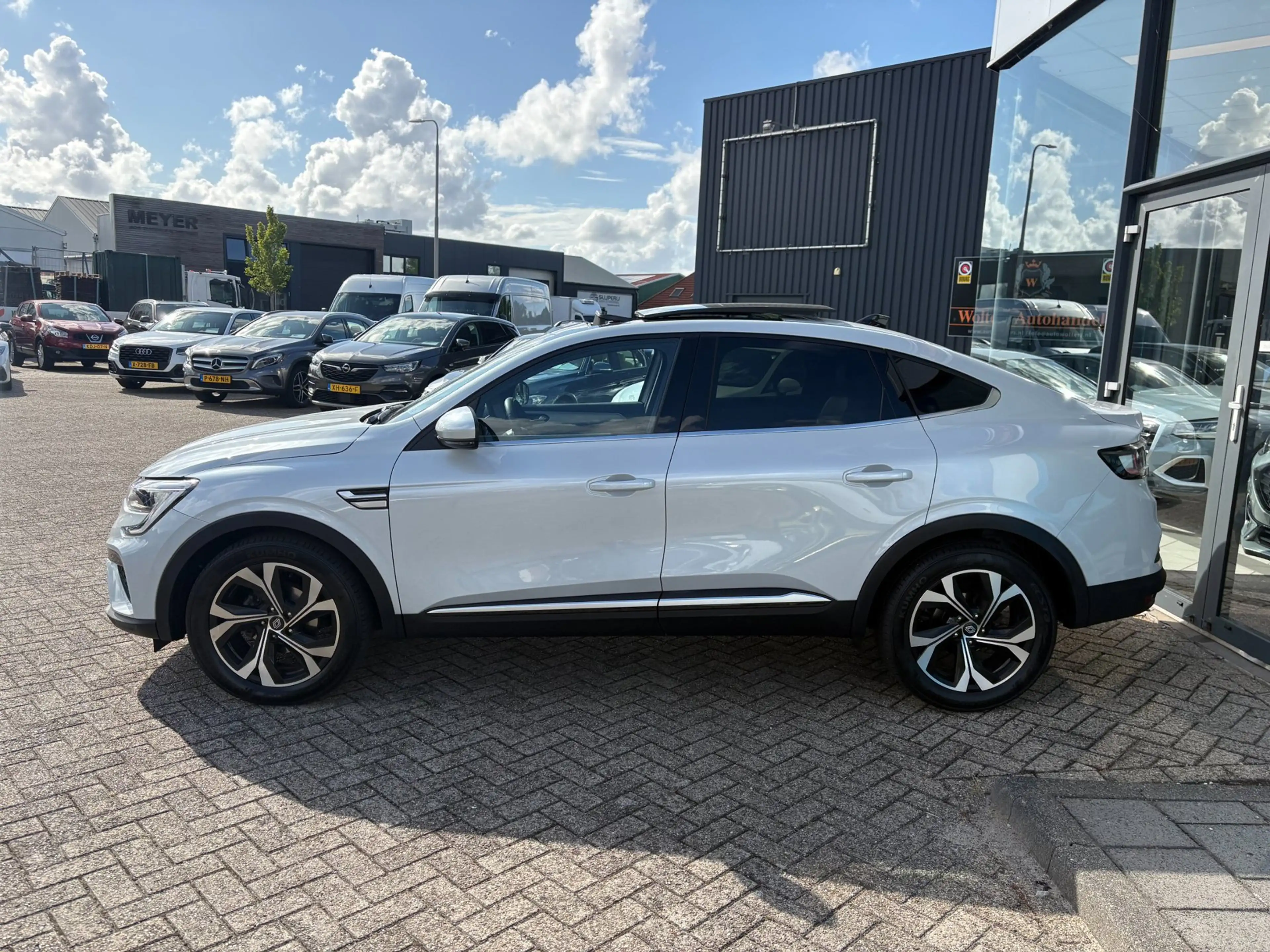 Renault Arkana 1.3 TCe 140 — photo 6