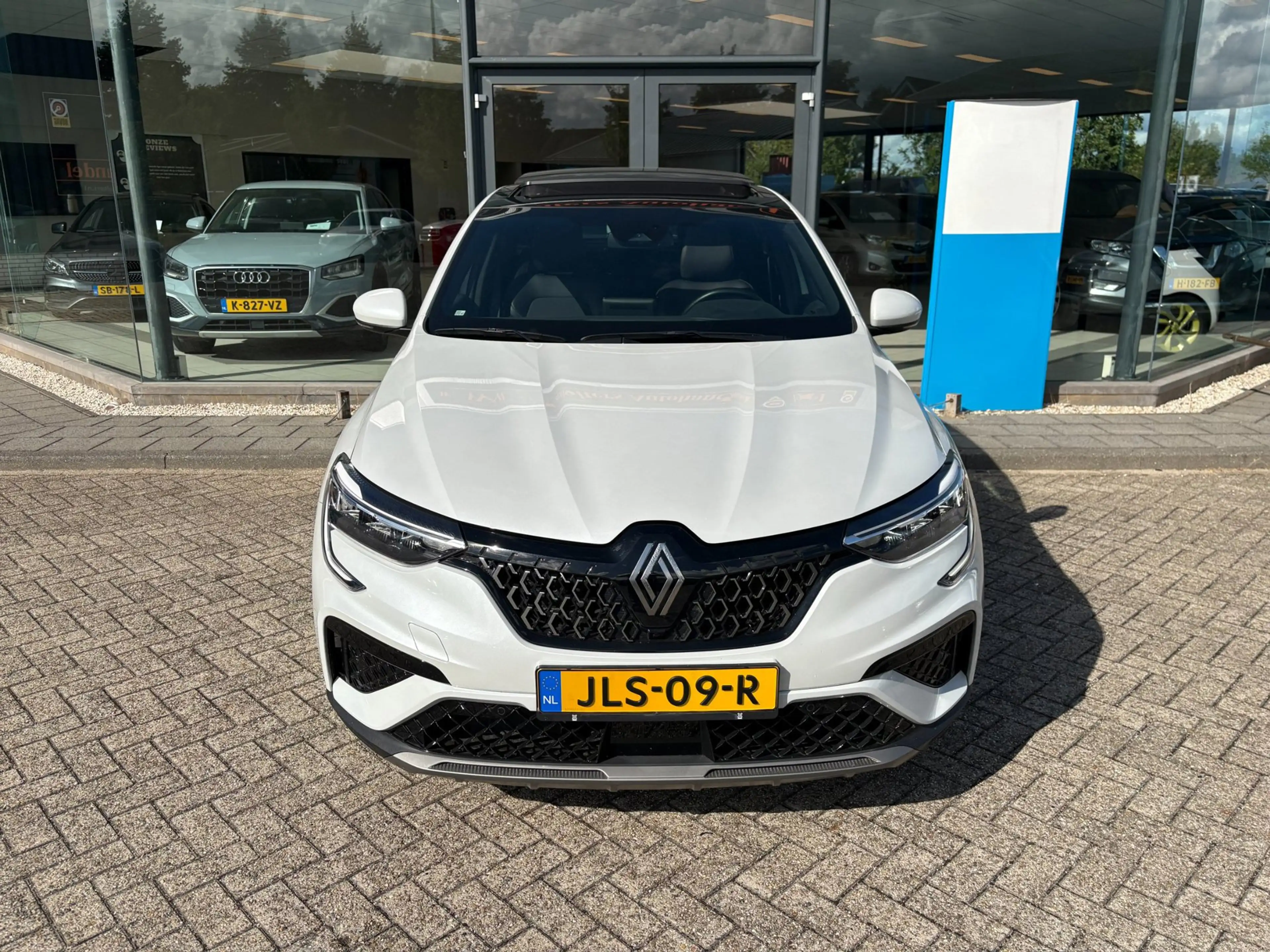 Renault Arkana 1.3 TCe 140 — photo 2