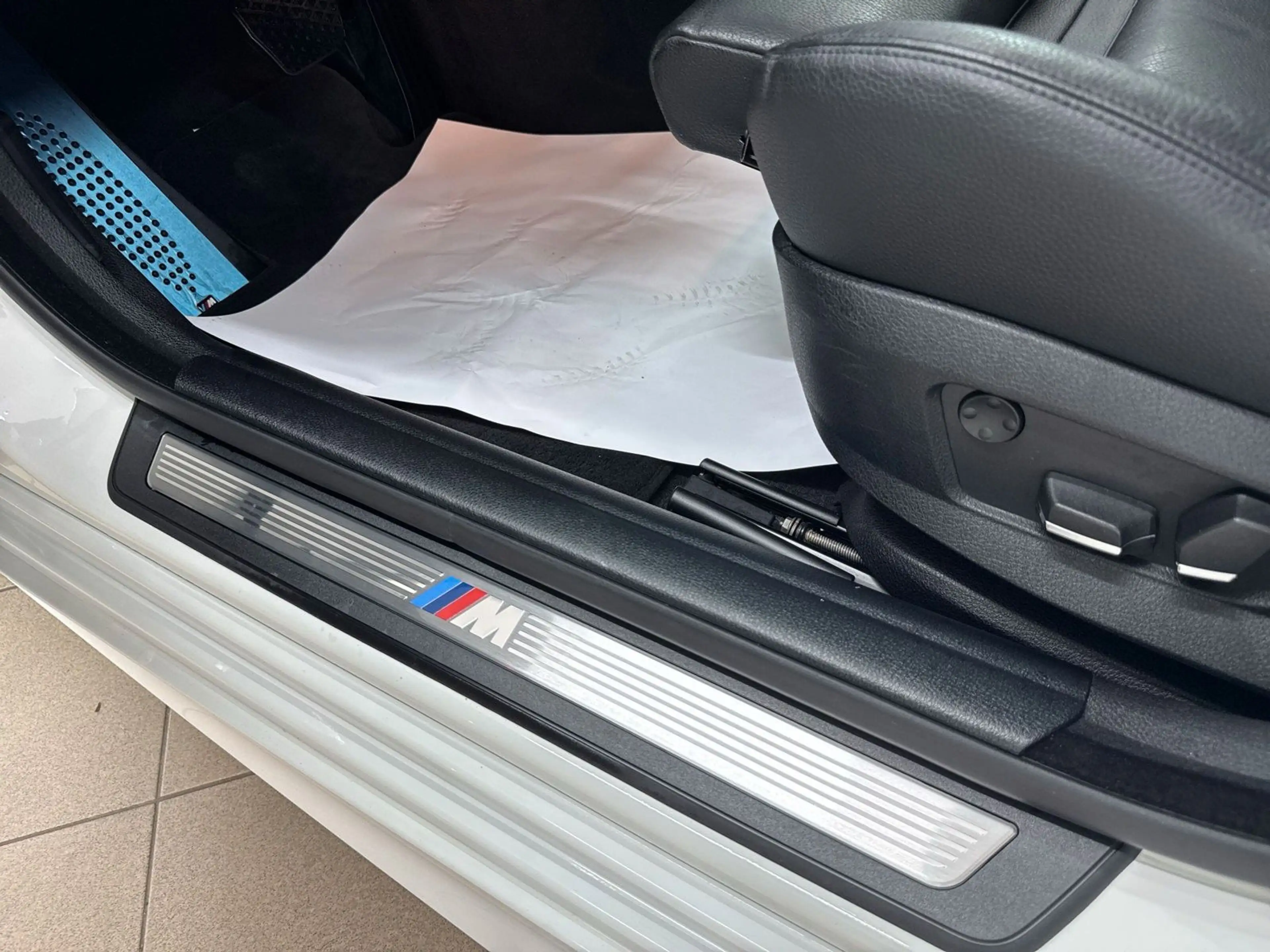 BMW 535 i Lim. M-Paket 306PS *XEN*Hi-Fi*LEDER*KAM*TOP — photo 15