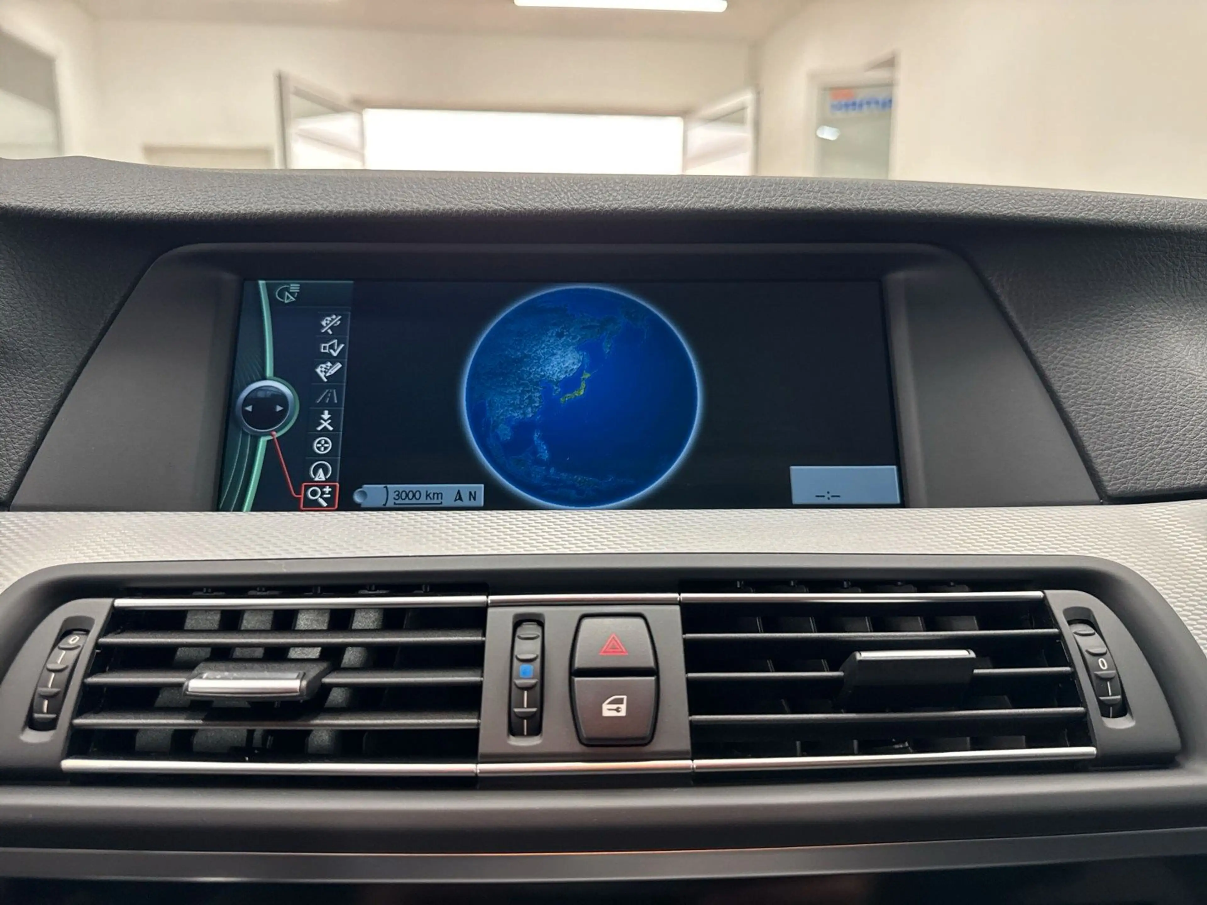 BMW 535 i Lim. M-Paket 306PS *XEN*Hi-Fi*LEDER*KAM*TOP — photo 11