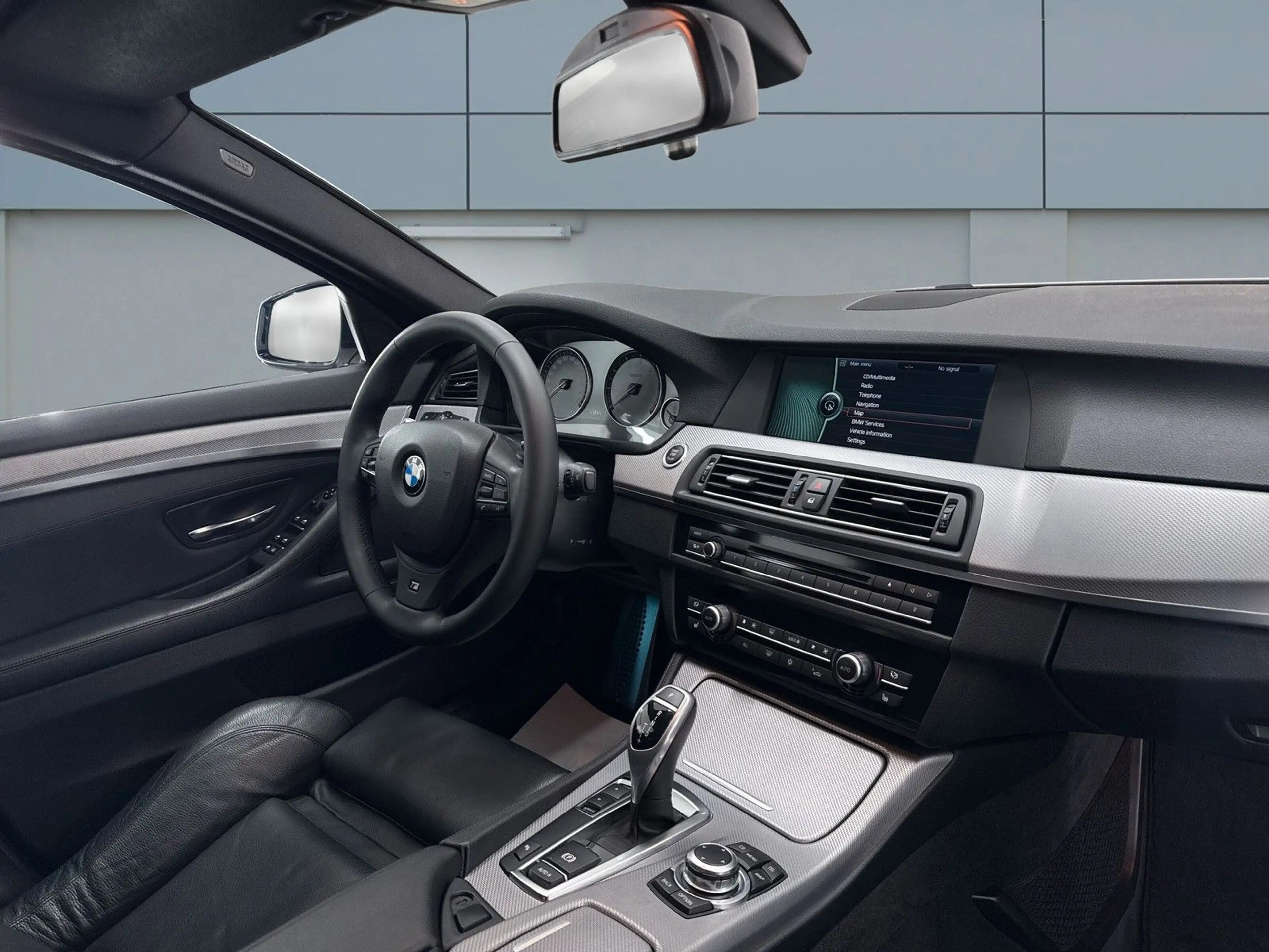 BMW 535 i Lim. M-Paket 306PS *XEN*Hi-Fi*LEDER*KAM*TOP — photo 8
