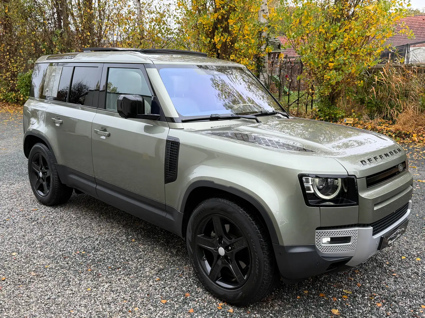 Land Rover Defender Defender 110 D200 Full Pano Black Pack Lichte V Groen - 2