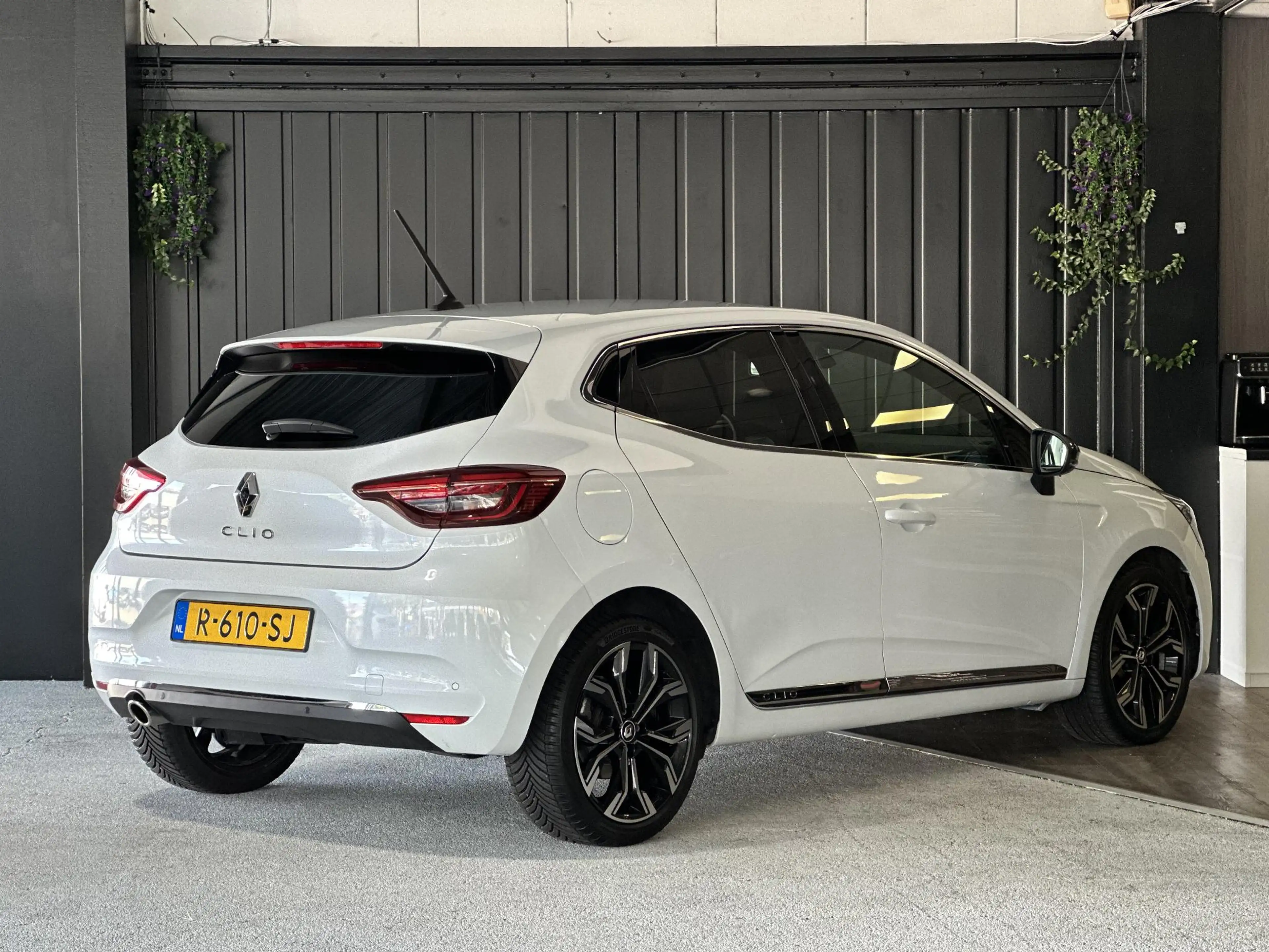 Renault Clio 1.0 TCe 90 Techno | Sfeerverlichting | Achteruitri — photo 6