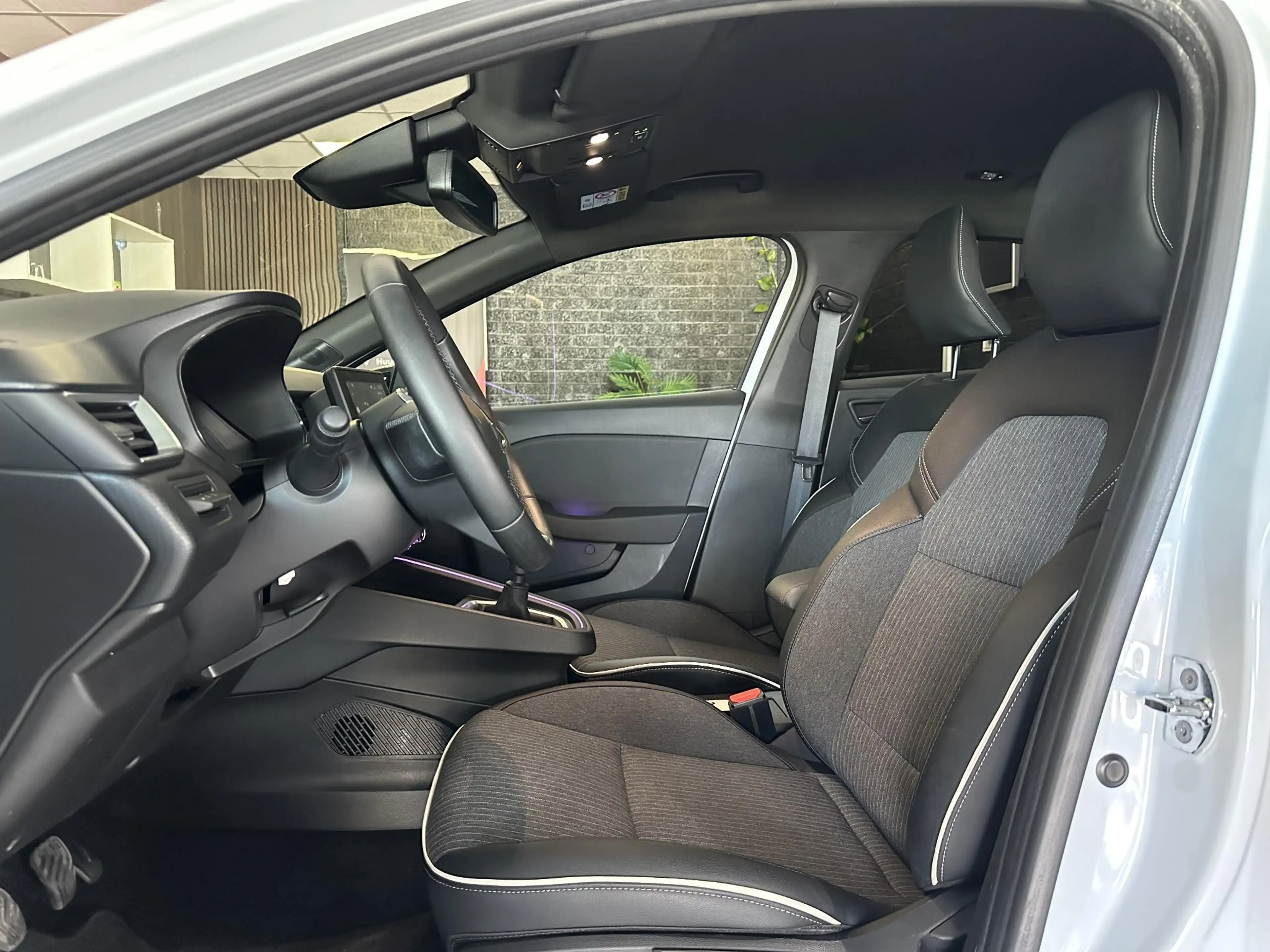 Renault Clio 1.0 TCe 90 Techno | Sfeerverlichting | Achteruitri — photo 7