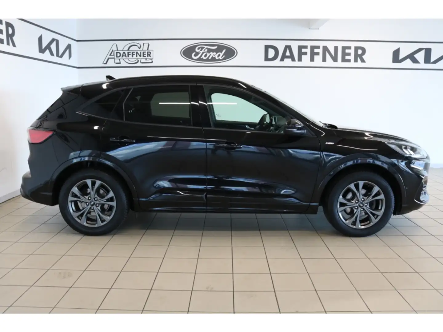 Ford Kuga ST-Line X WINTERPAKET, el. HECKKLAPPE, FAHRERASSIS Schwarz - 2