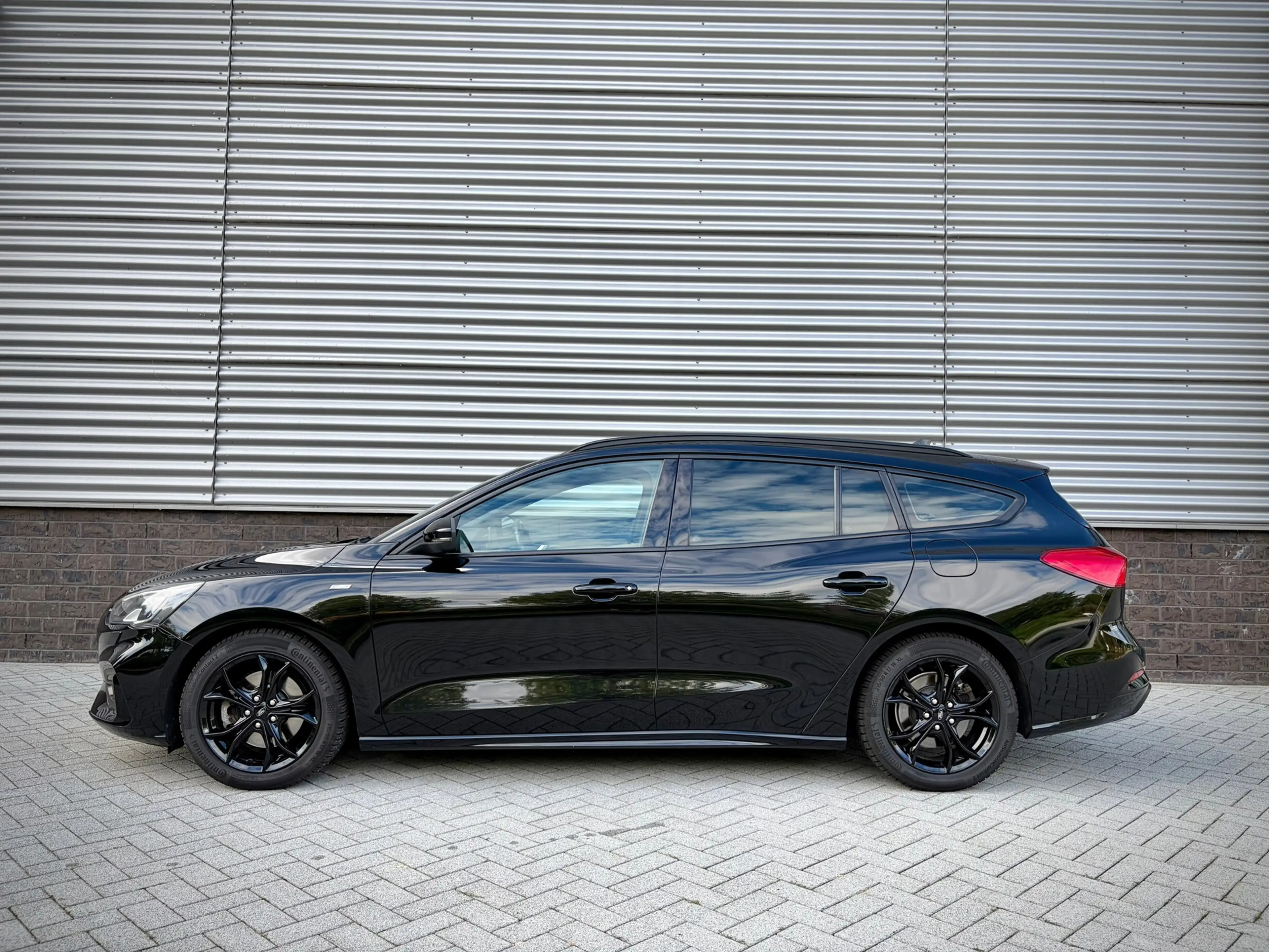 Ford Focus Wagon 1.5 EcoBoost ST Line AUTOMAAT|CARPLAY|STOELV — photo 2