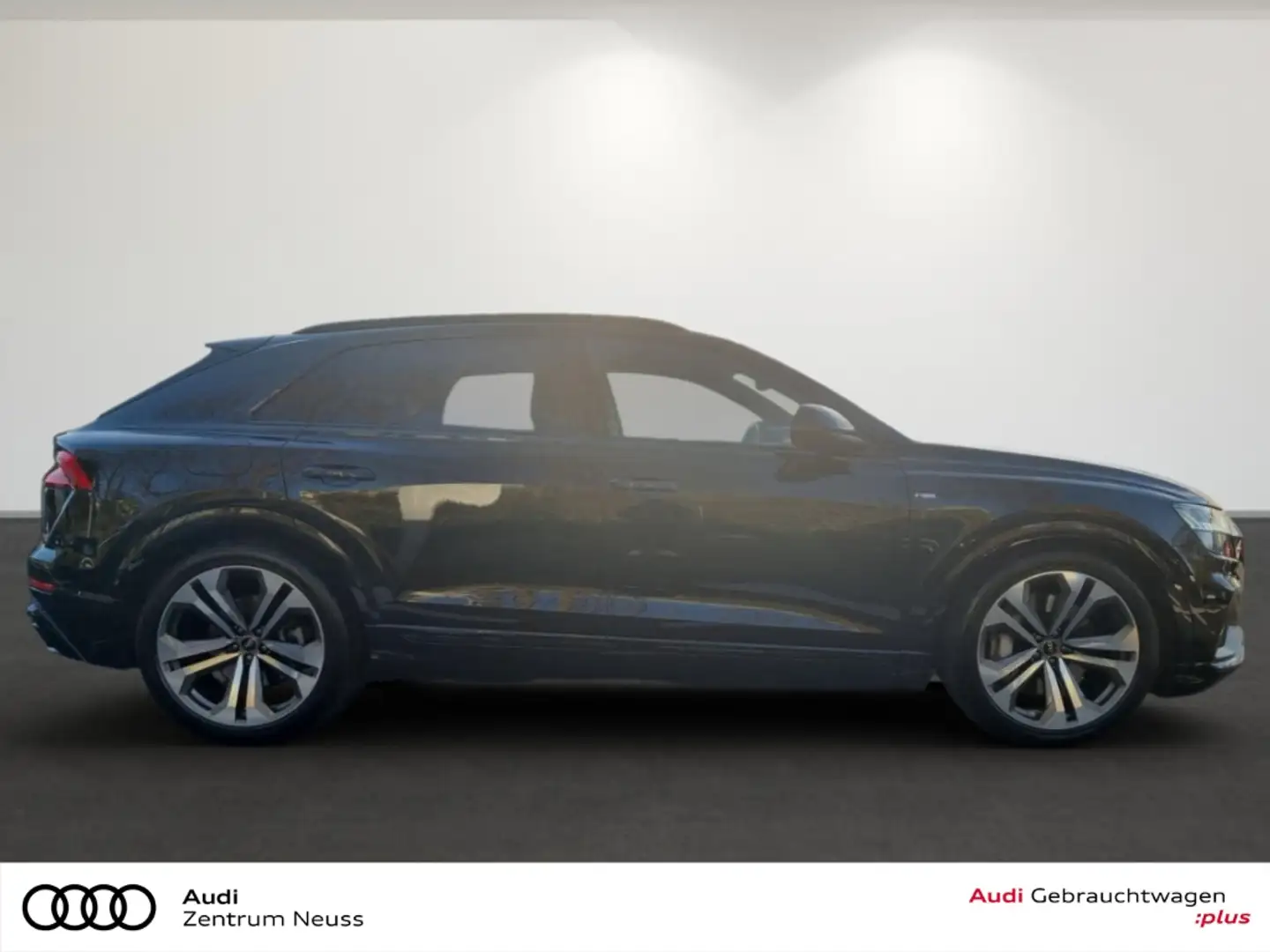 Audi Q8 55 TFSI e quattro tiptronic Schwarz - 2