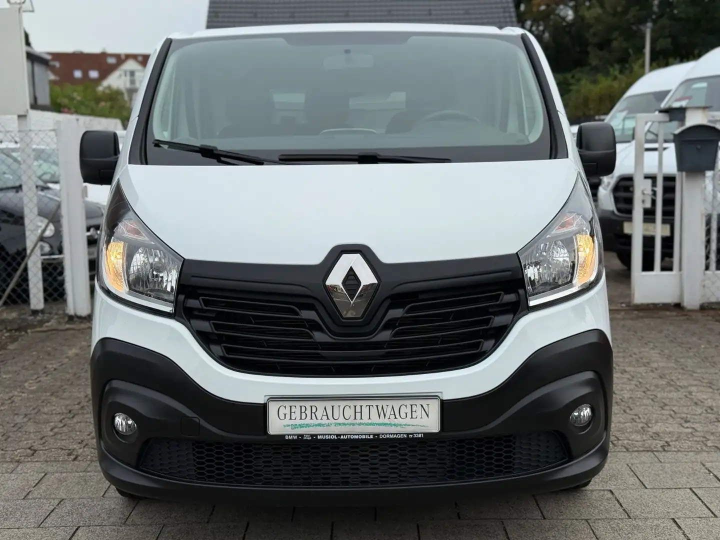 Renault Trafic Komfort *Navi*PDC*AHK*SHZ*1.Hand*Sortimo* Weiß - 2