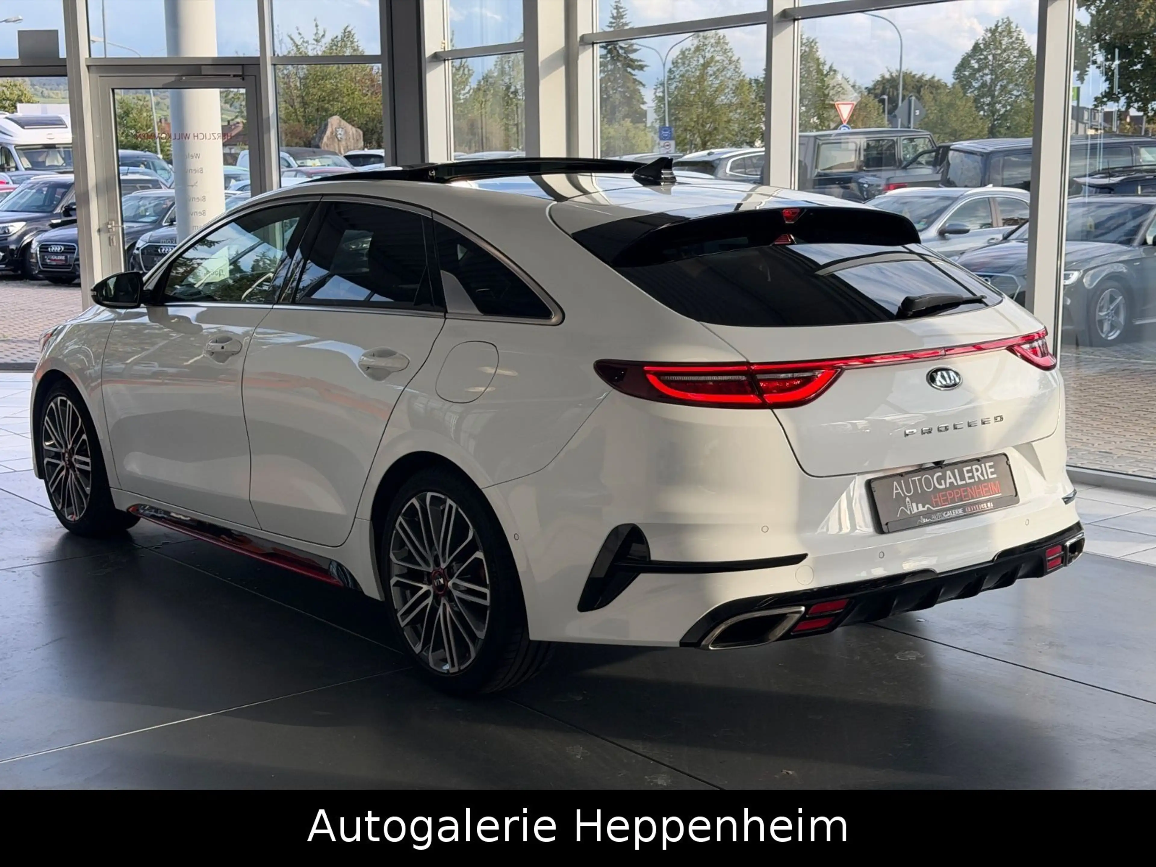 Kia ProCeed / pro_cee'd ProCeed GT — photo 7