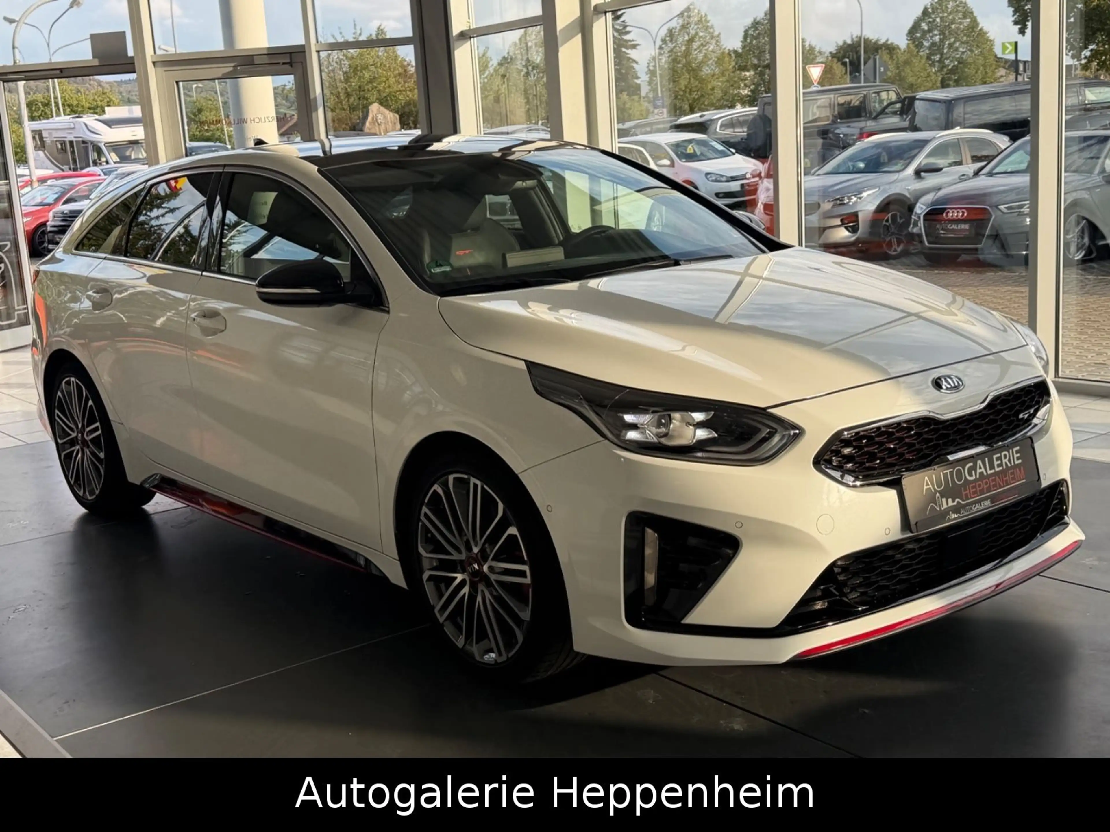 Kia ProCeed / pro_cee'd ProCeed GT — photo 3
