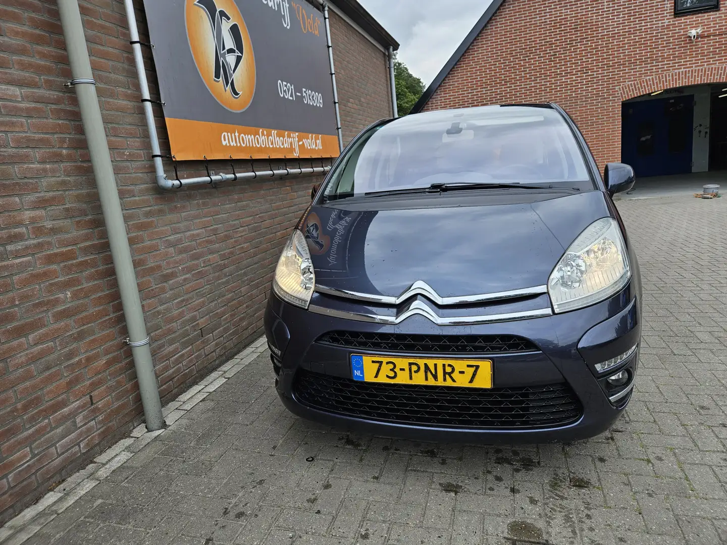 Citroen C4 Picasso 1.6 VTi Tendance Paars - 2
