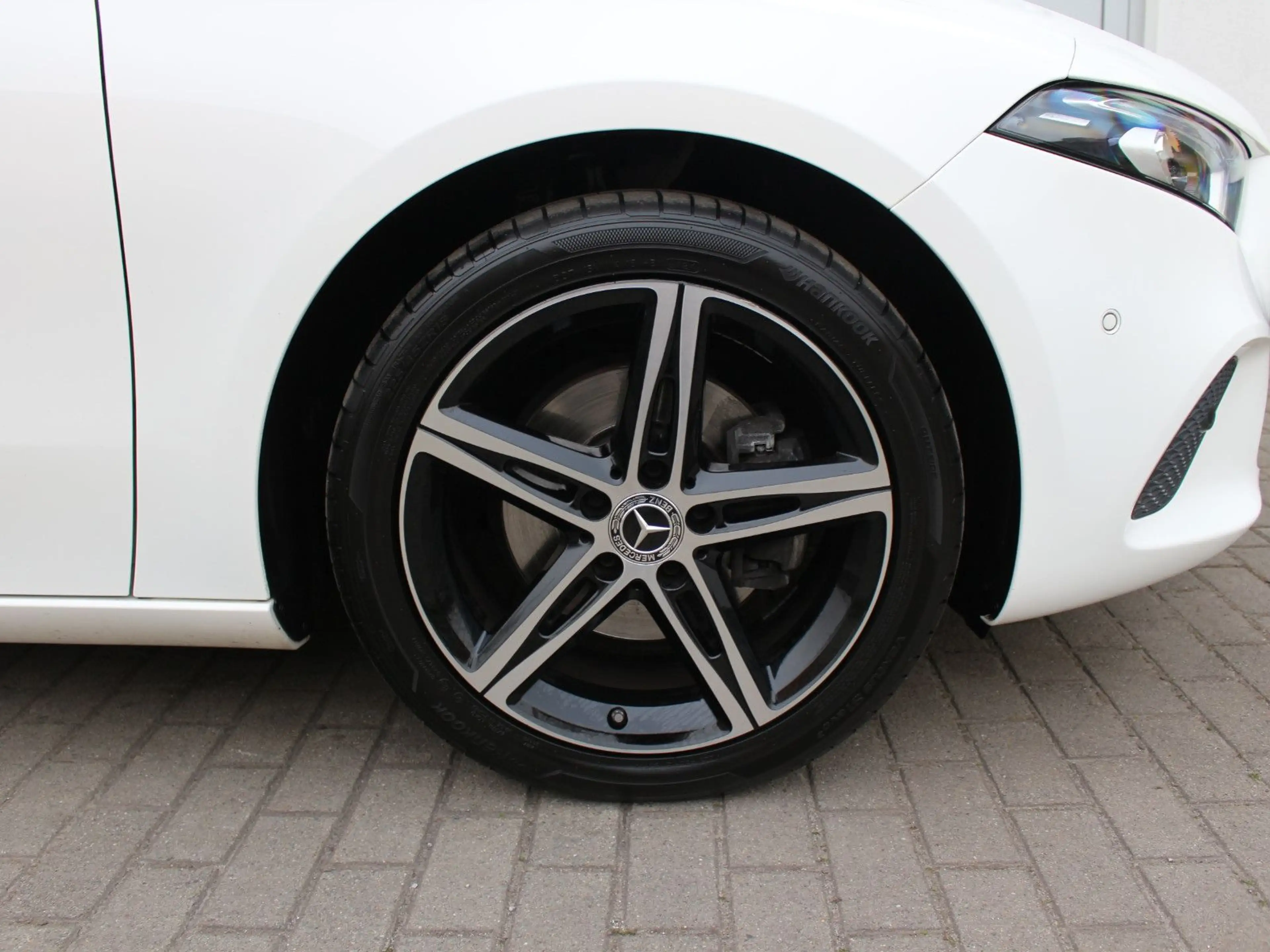 Mercedes-Benz A 200 Progressive Kamera LED Navi RS SHZ Tempoma — photo 5