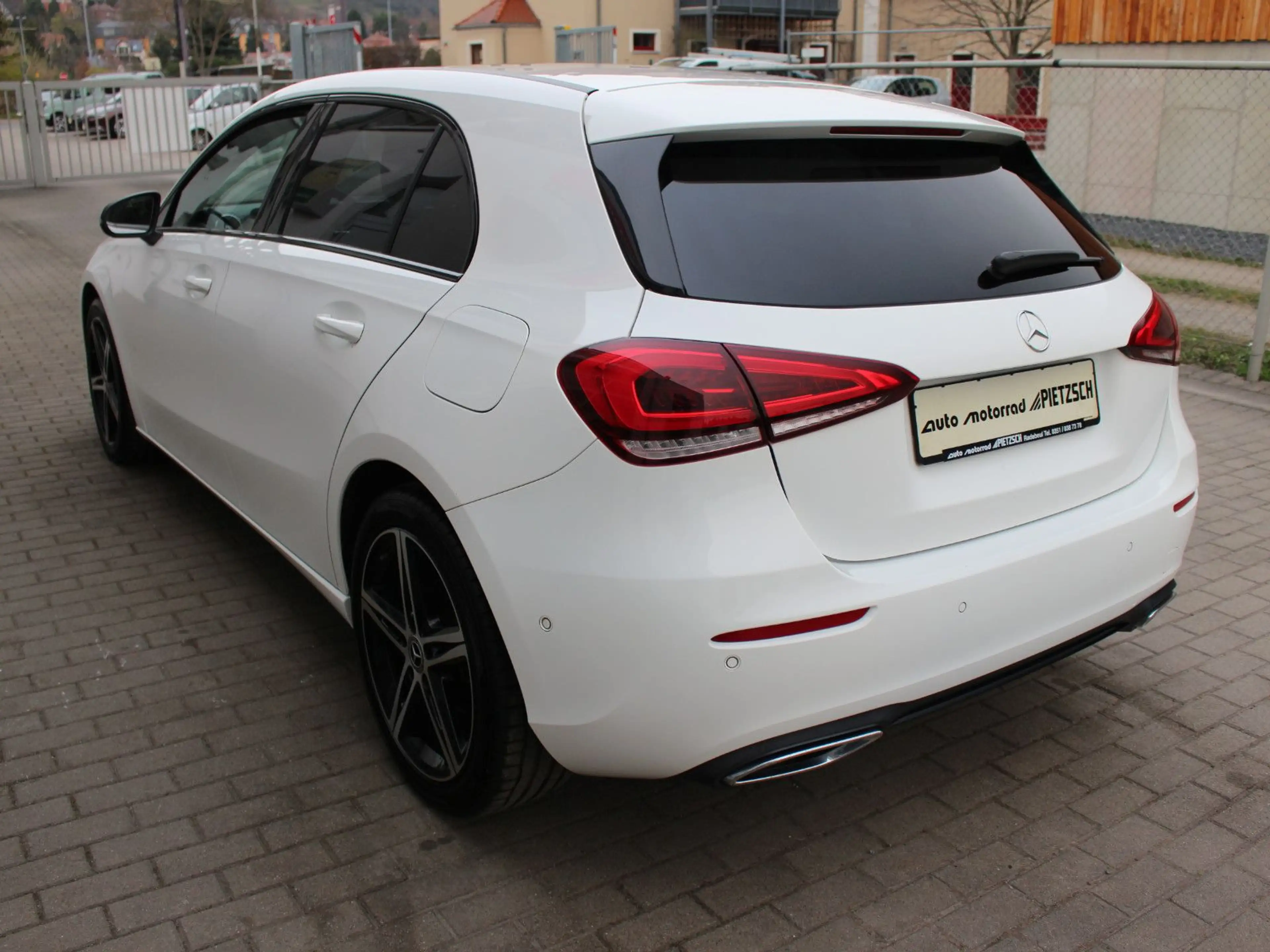 Mercedes-Benz A 200 Progressive Kamera LED Navi RS SHZ Tempoma — photo 2