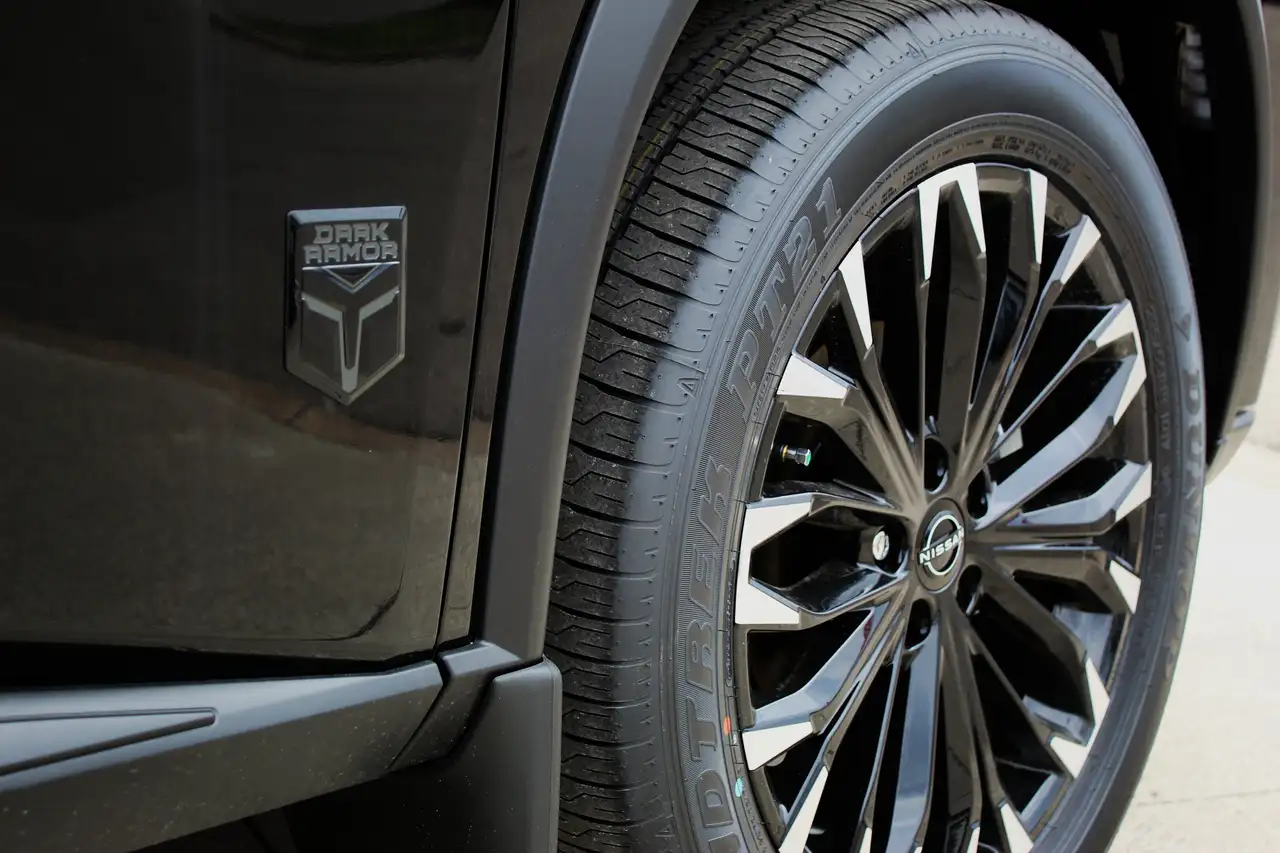 Nissan Rogue fotografie Nissan Rogue