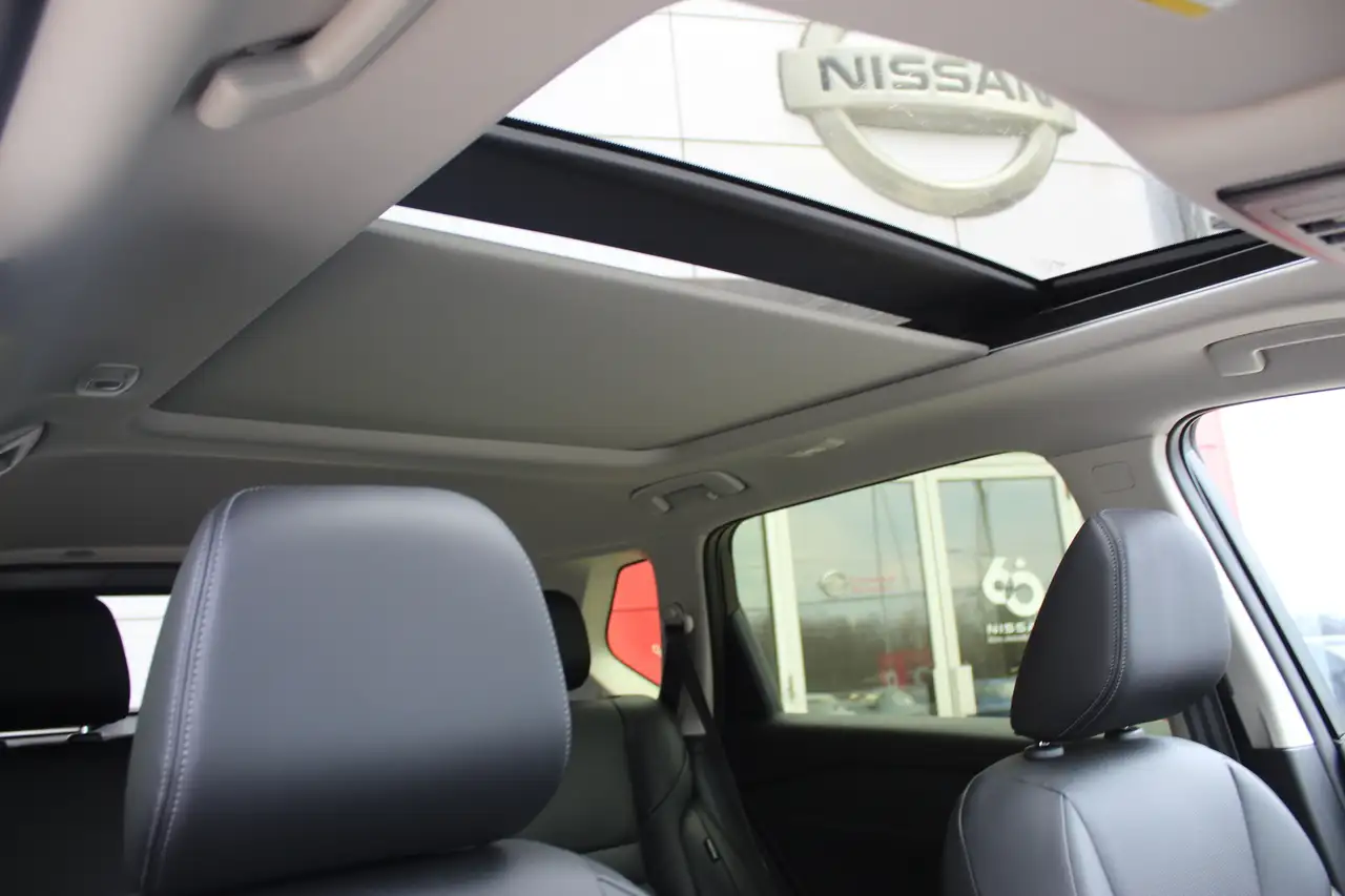 Nissan Rogue fotografie Nissan Rogue
