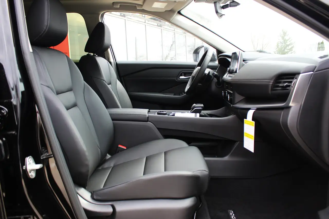 Nissan Rogue fotografie Nissan Rogue