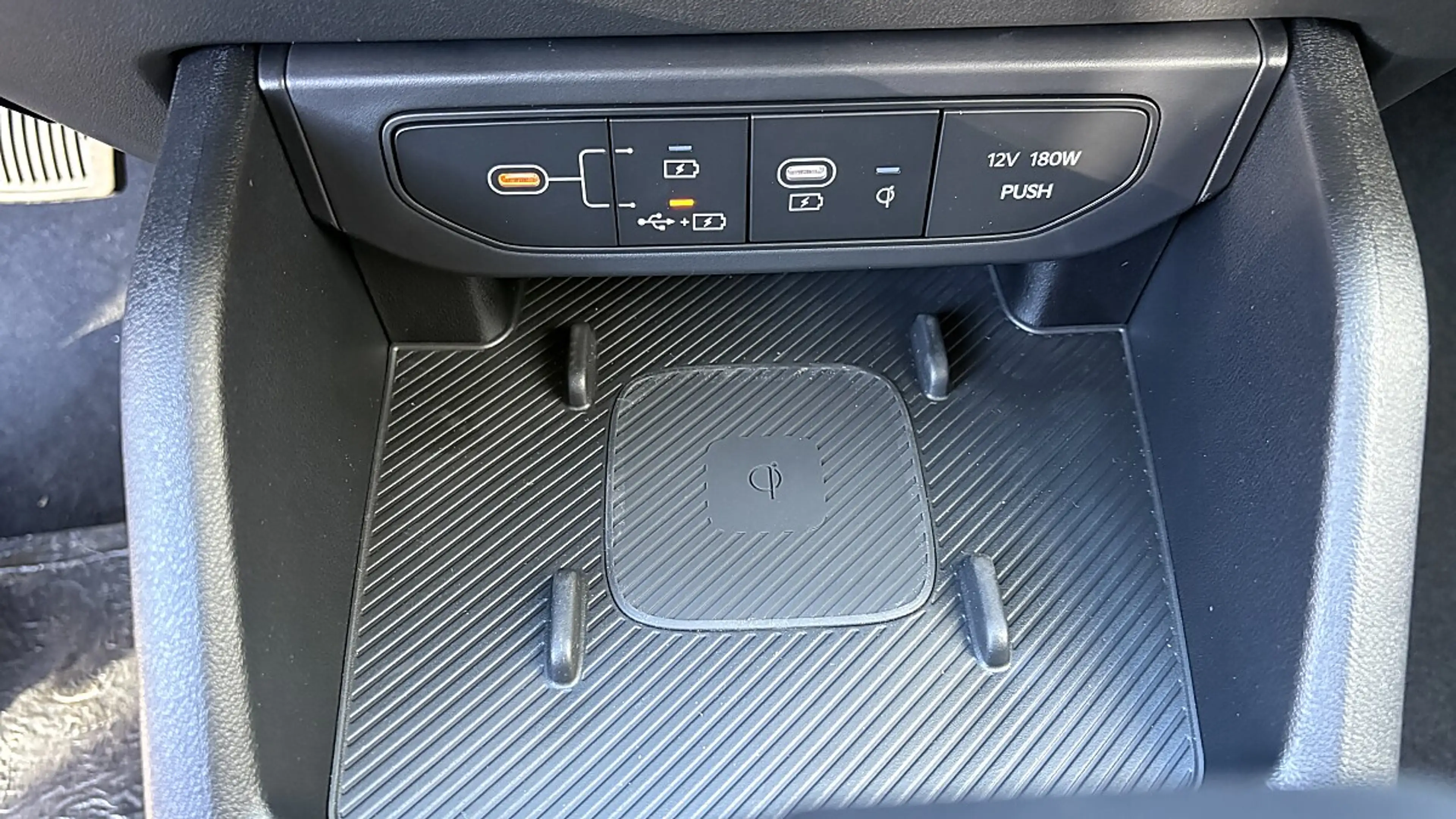 Kia K4 Kombi 1,0 TGDI 48V Gold DCT — photo 13