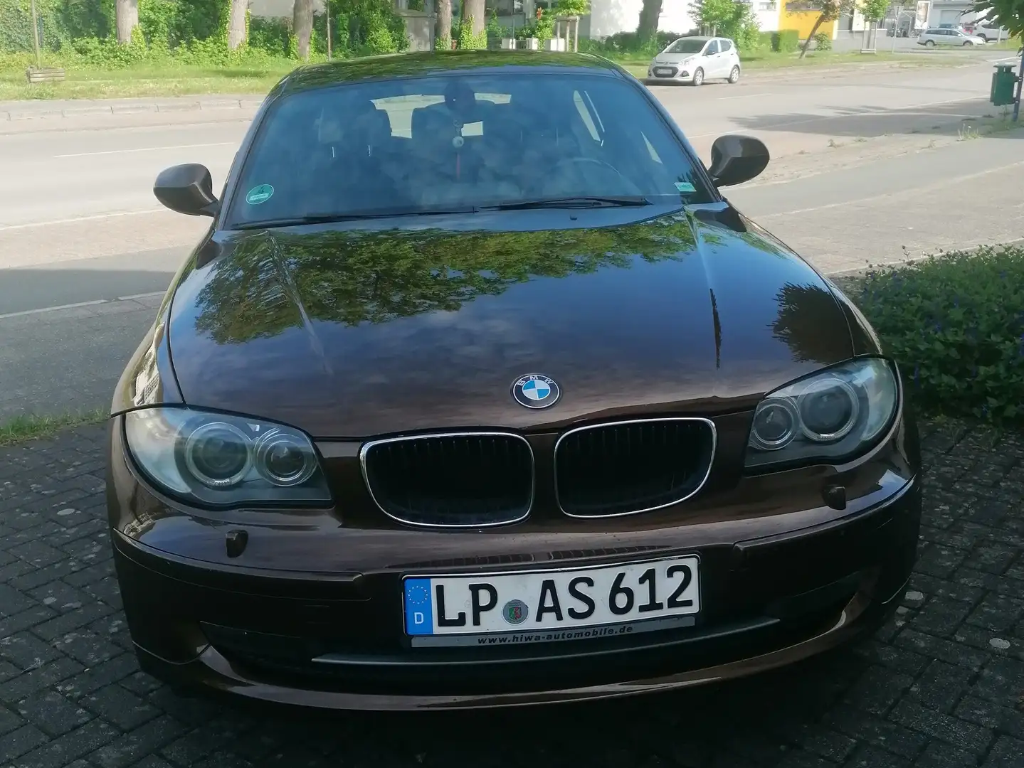 BMW 118 118d DPF Braun - 1