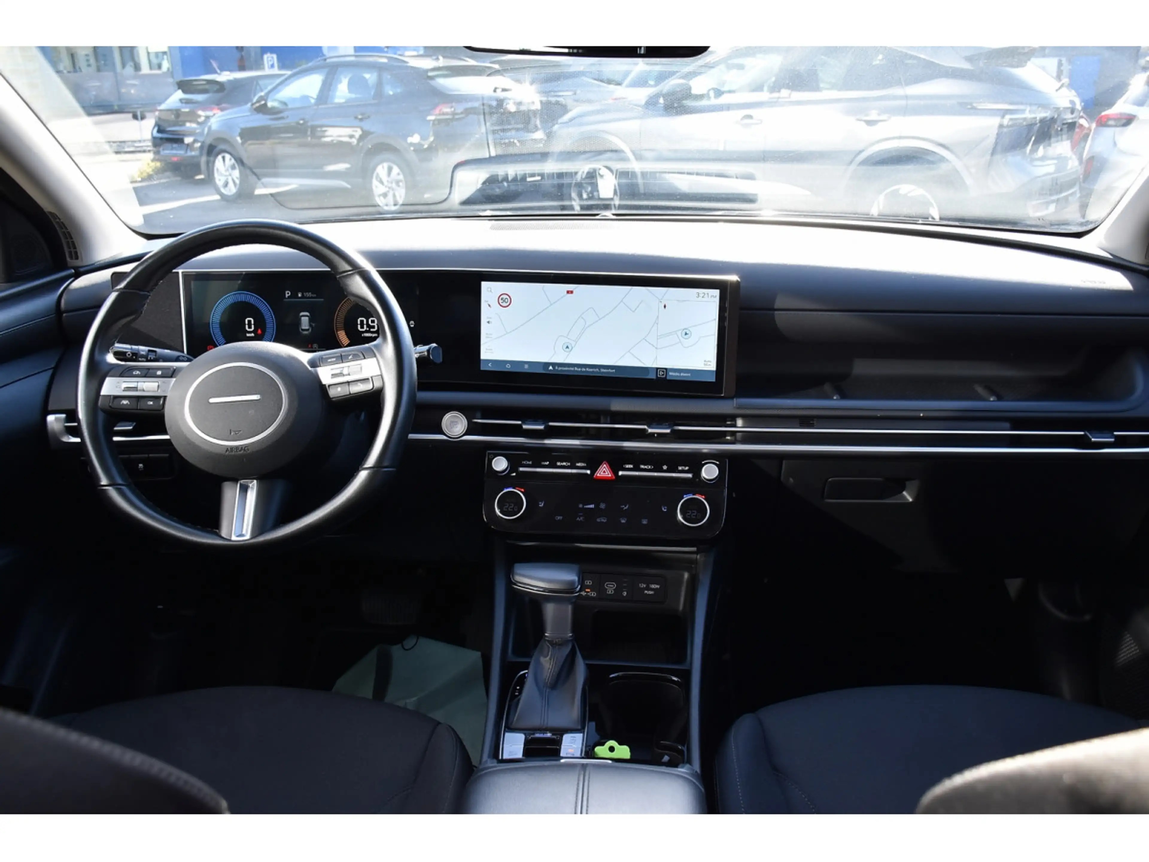 Hyundai TUCSON 1.6 T-GDI MHEV Trend DCT LANE BLIS GPS CAM KEYLESS — photo 9